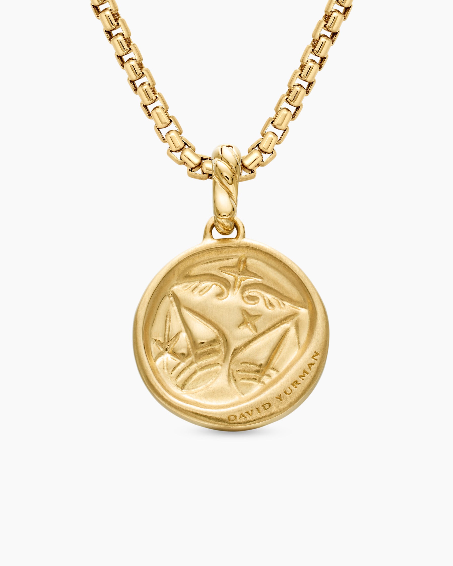Libra Amulet in 18K Yellow Gold with Diamonds, 19mm - Image 4