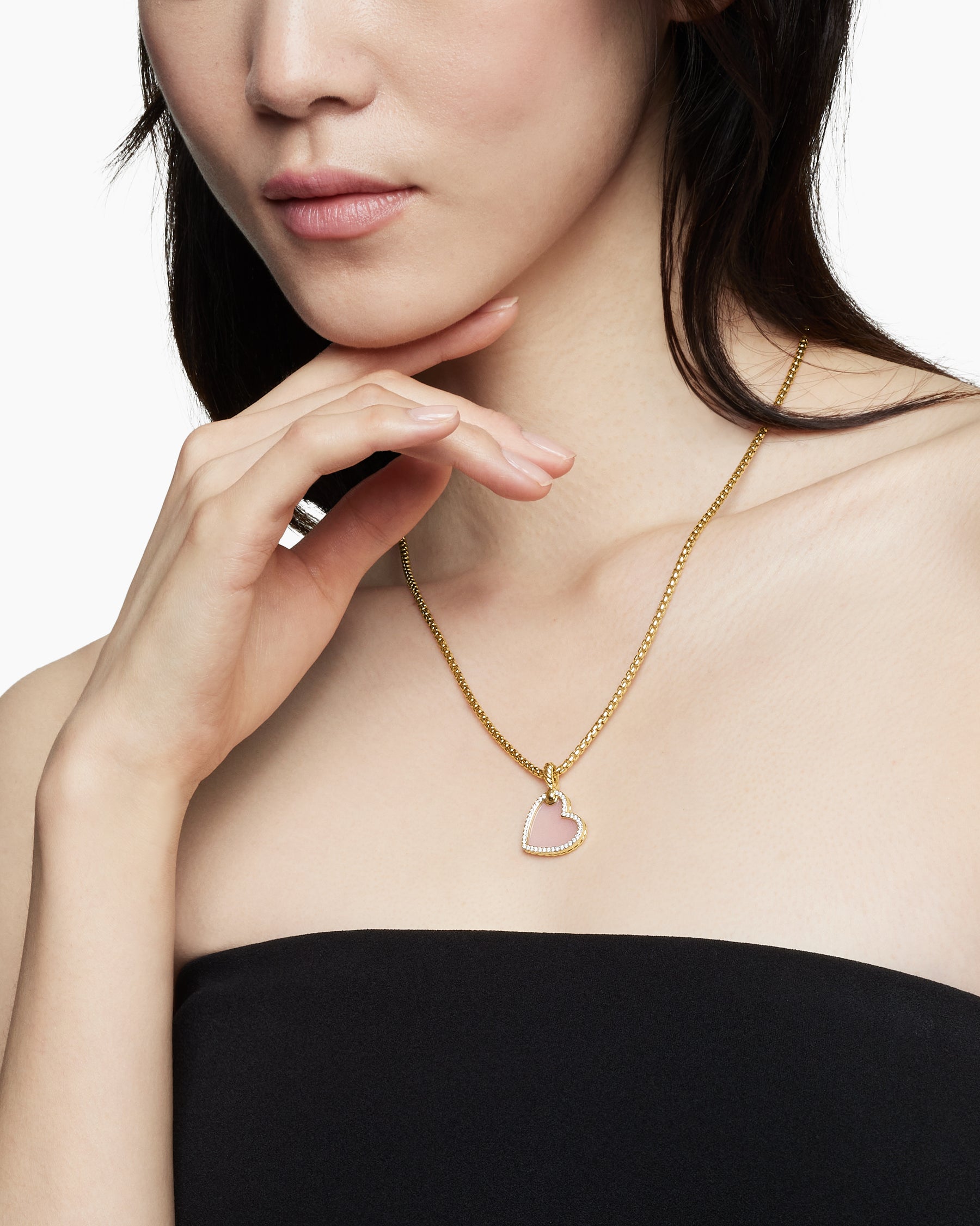 Alternative view of DY Elements Heart Amulet in 18K Yellow Gold with Pink Opal and Diamonds, 18.7mm