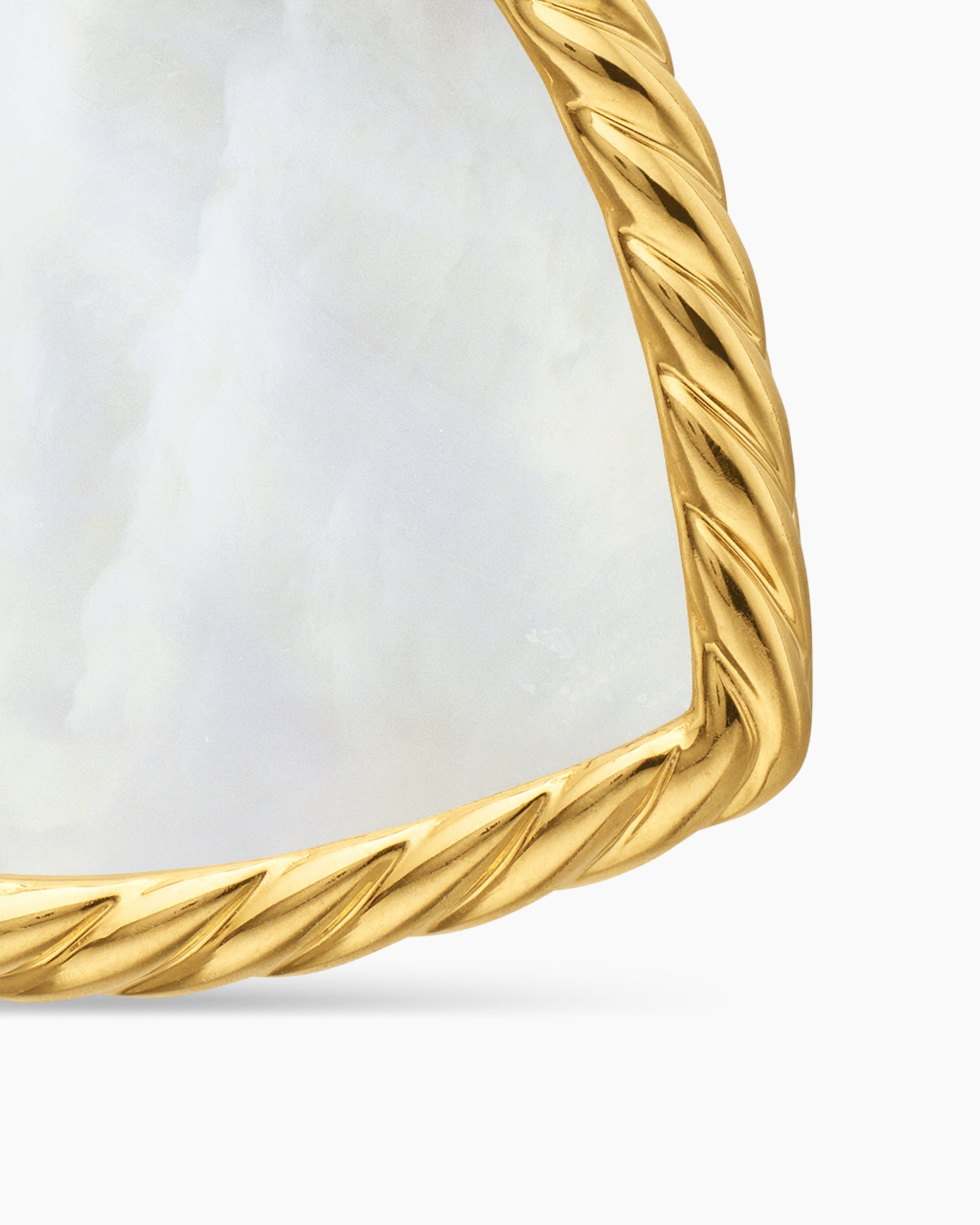 DY Elements Heart Amulet in 18K Yellow Gold with Mother of Pearl and Diamonds, 18.7mm - Image 5