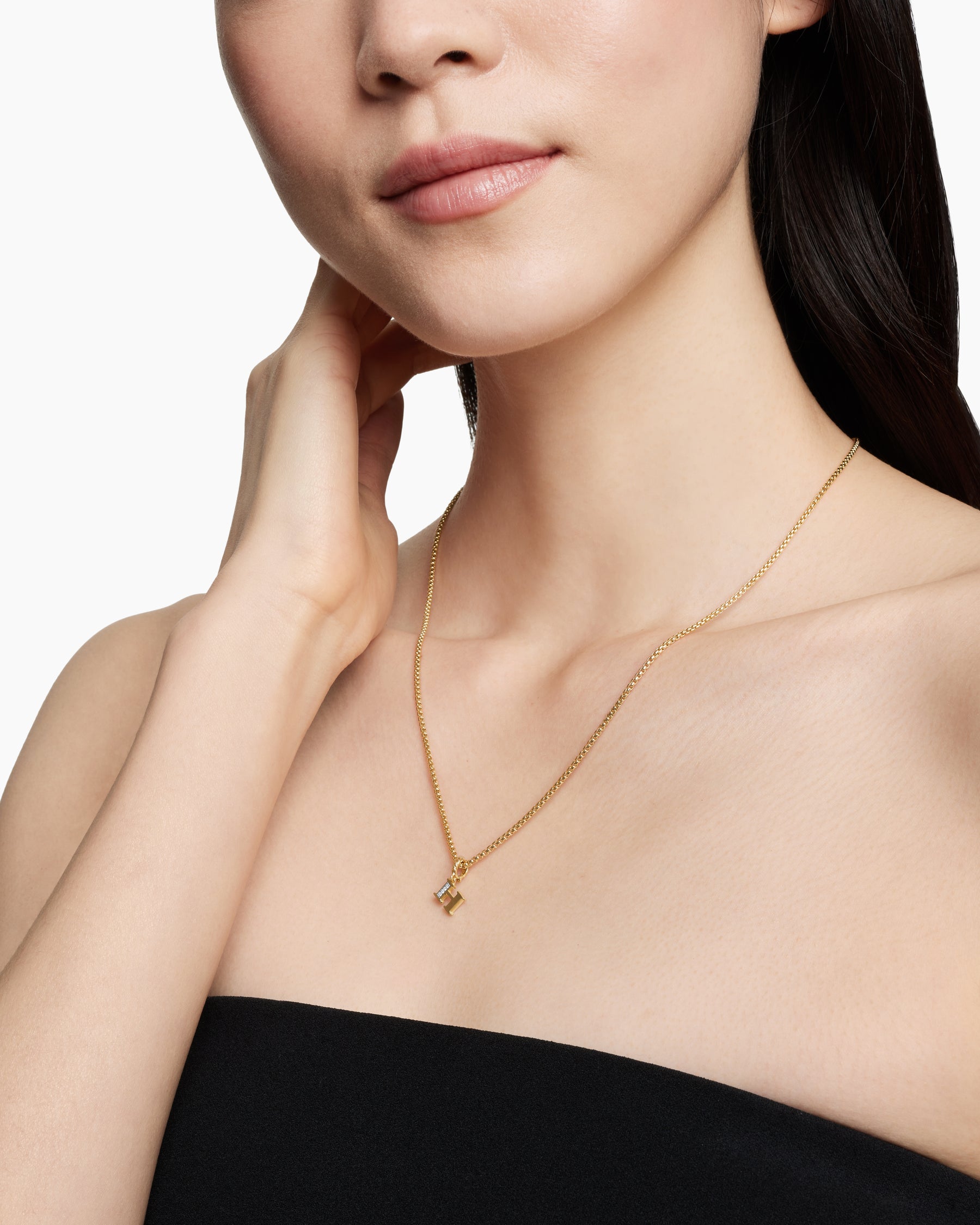 Alternative view of Pavé Initial Pendant in 18K Yellow Gold with Diamond H