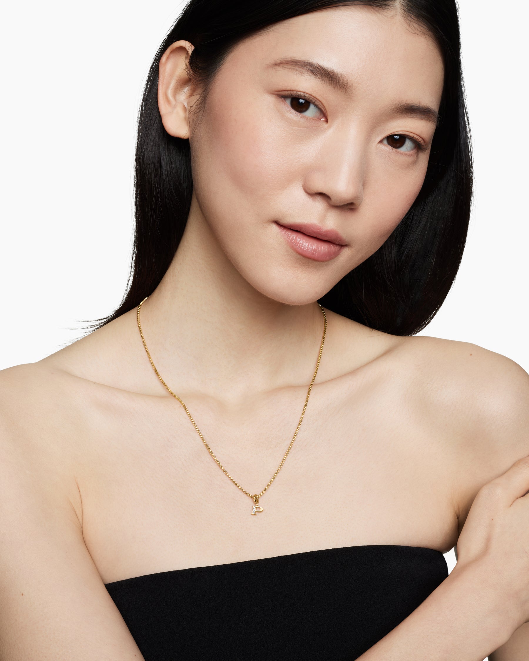 Pavé Initial Pendant in 18K Yellow Gold with Diamond P - Image 7