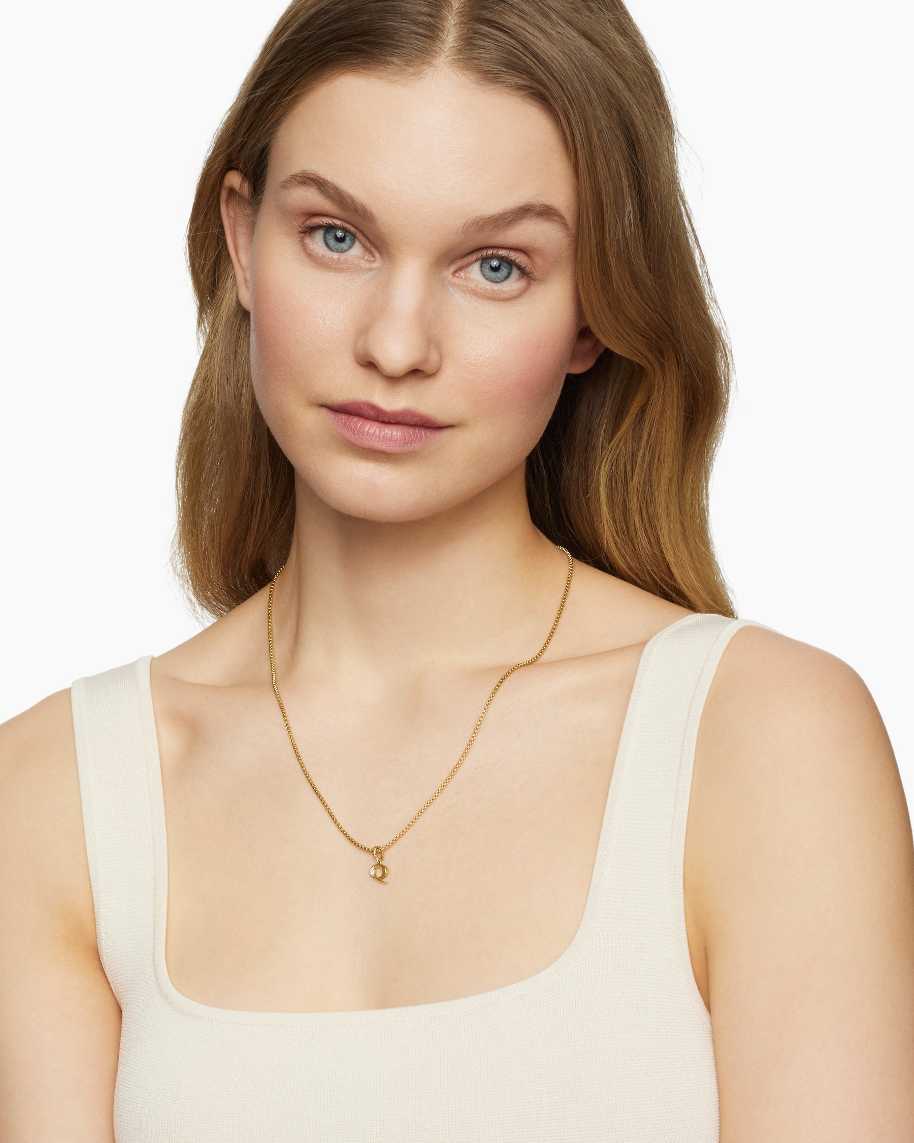 Alternative view of Pavé Initial Pendant in 18K Yellow Gold with Diamond Q