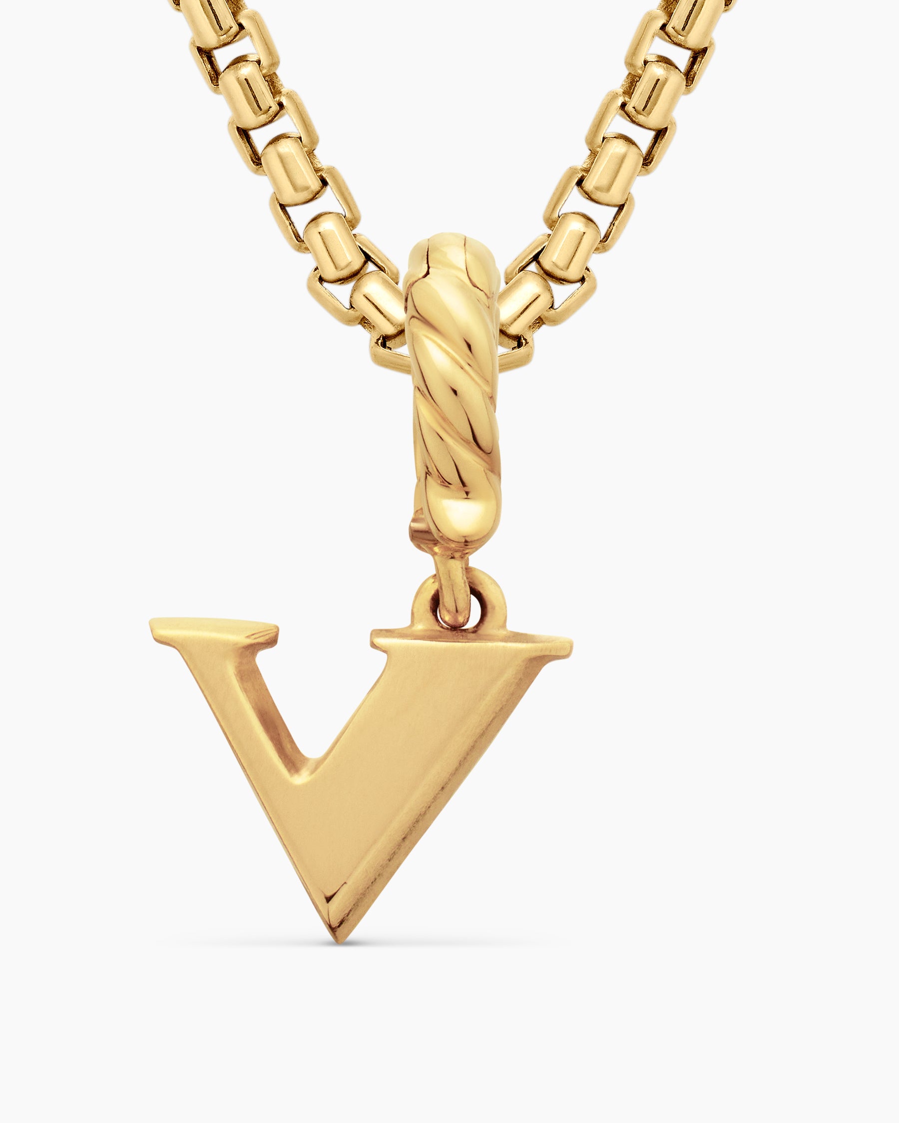 Pavé Initial Pendant in 18K Yellow Gold with Diamond V - Image 6