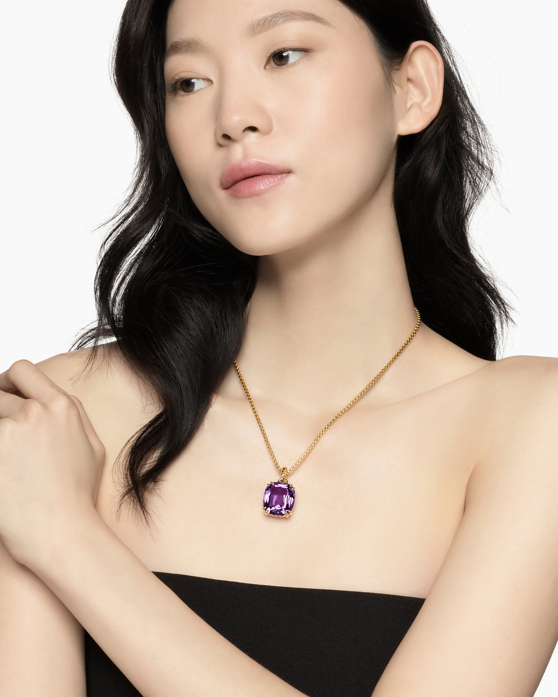 Marbella Pendant in 18K Yellow Gold with Amethyst, 22mm - Image 2