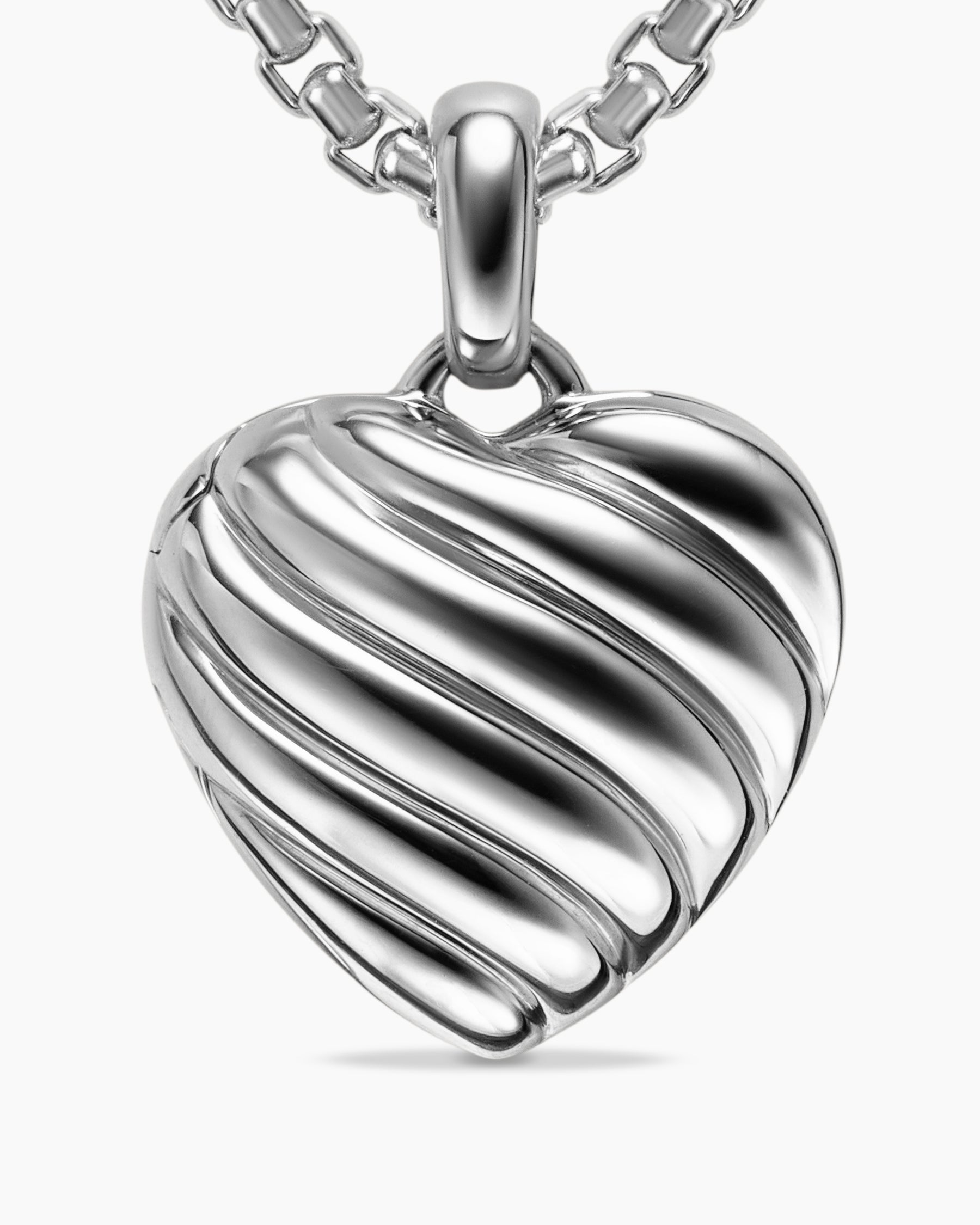 Sculpted Cable Heart Locket in Sterling Silver, 23mm - Image 5