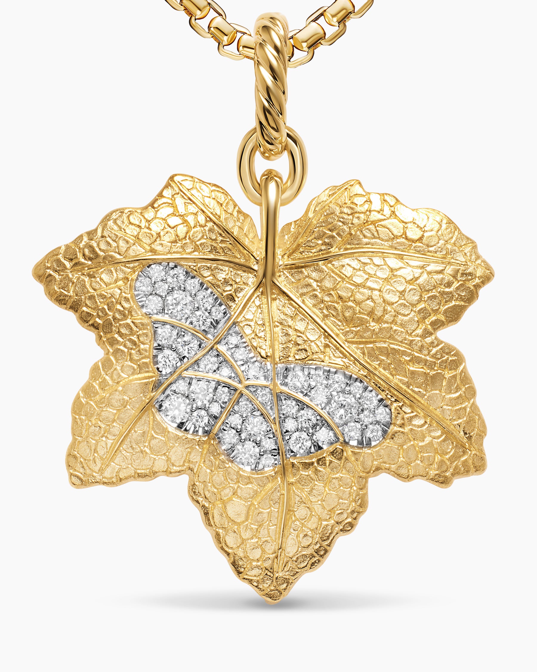Maple Leaf Butterfly Amulet in 18K Yellow Gold with Diamonds, 24mm - Image 5