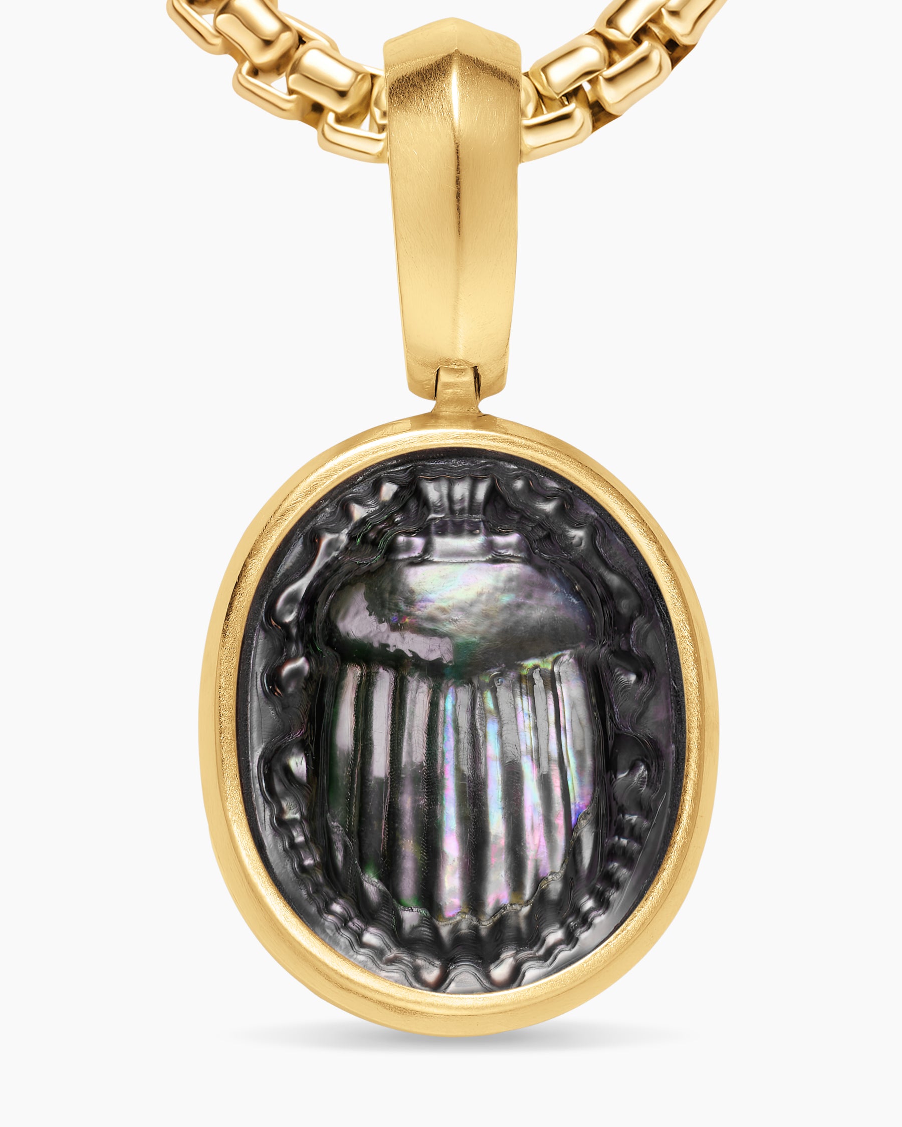 Petrvs Petite Scarab Amulet in 18K Yellow Gold with Black Mother of Pearl, 12.1mm - Image 5