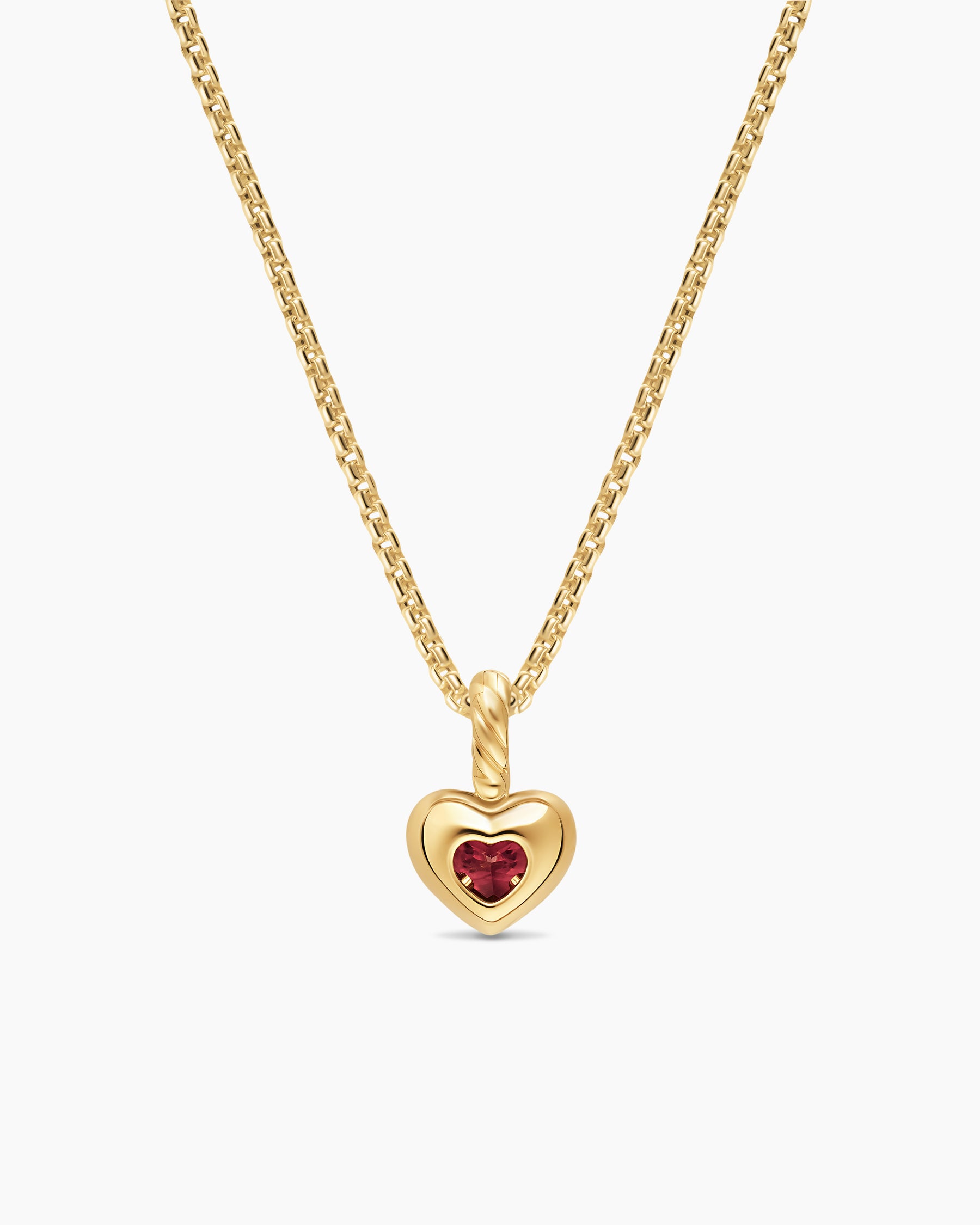 Mini Heart Amulet in 18K Yellow Gold with Rhodolite Garnet, 7.2mm - Image 4