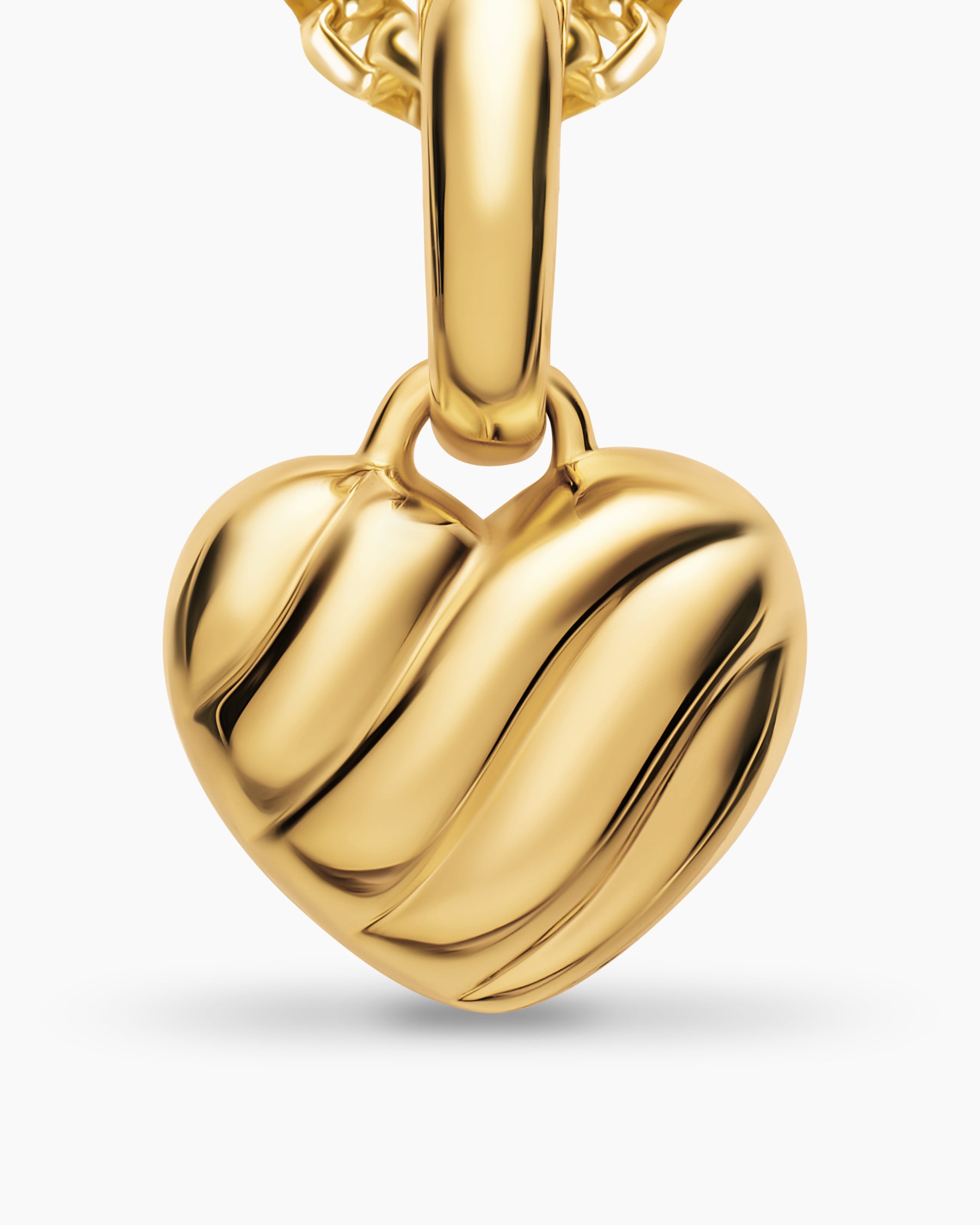 Petite Puffy Cable Heart Amulet in 18K Yellow Gold, 7.4mm - Image 4