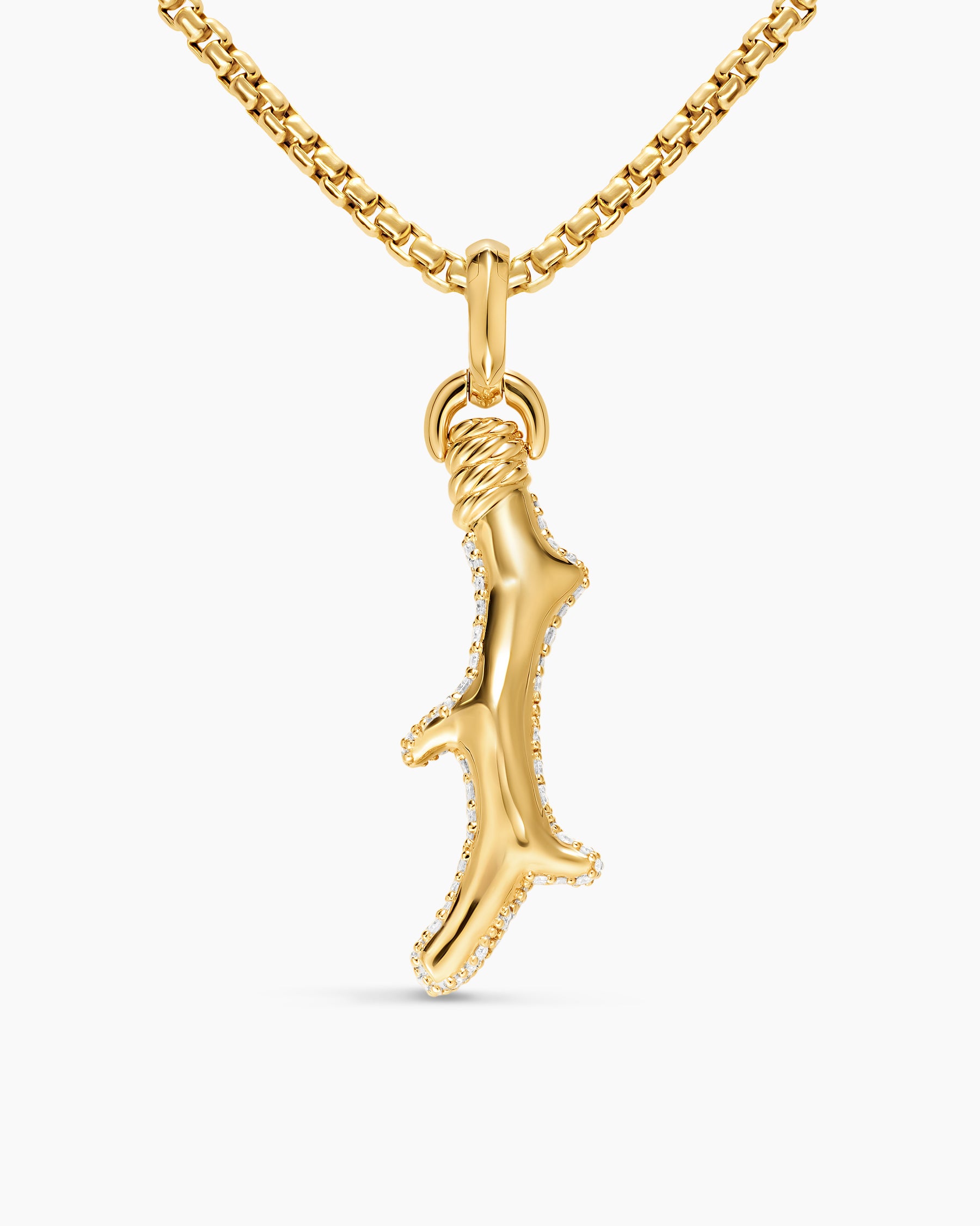 Pavé Coral Amulet in 18K Yellow Gold with Diamonds, 35mm - Image 3