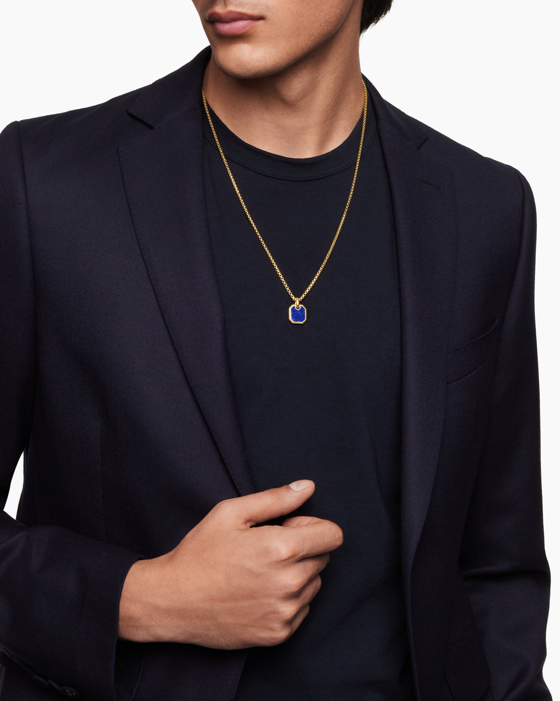 Alternative view of Octagonal Amulet in 18K Yellow Gold with Lapis, 15mm