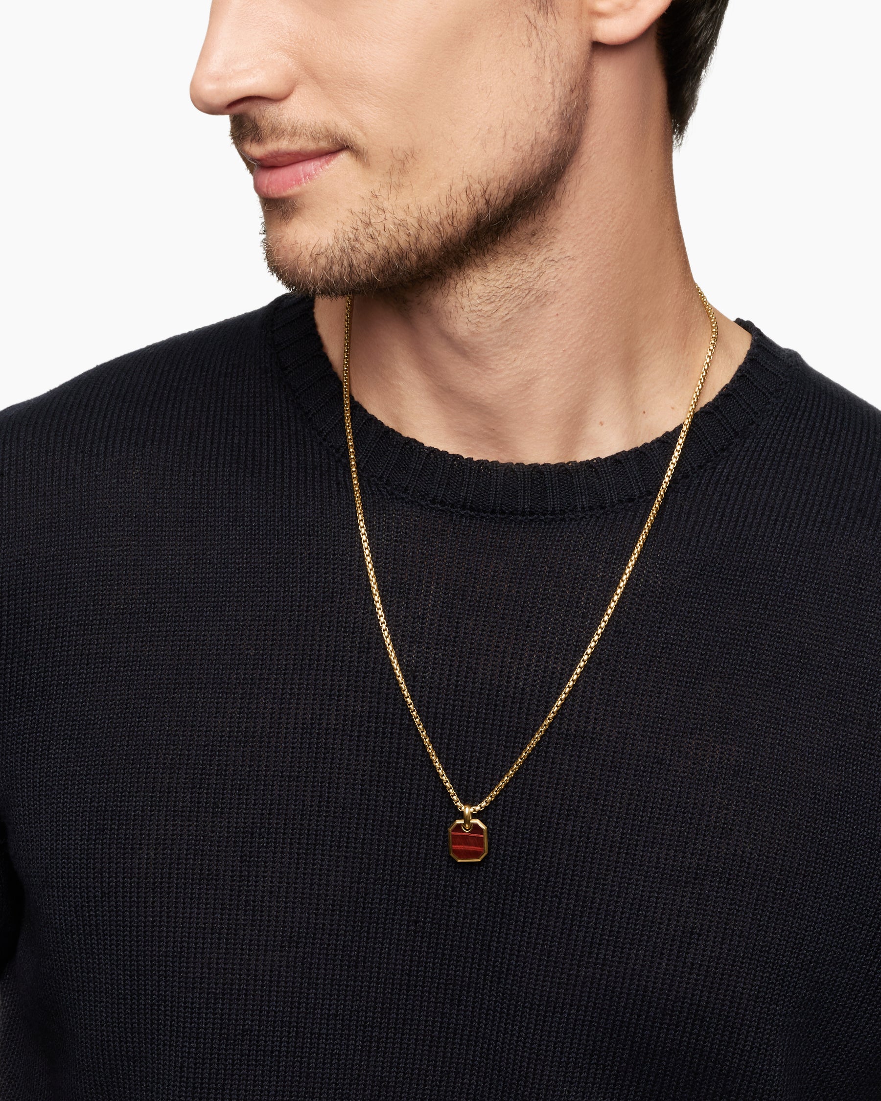 Alternative view of Octagonal Amulet in 18K Yellow Gold with Red Tiger's Eye, 15mm