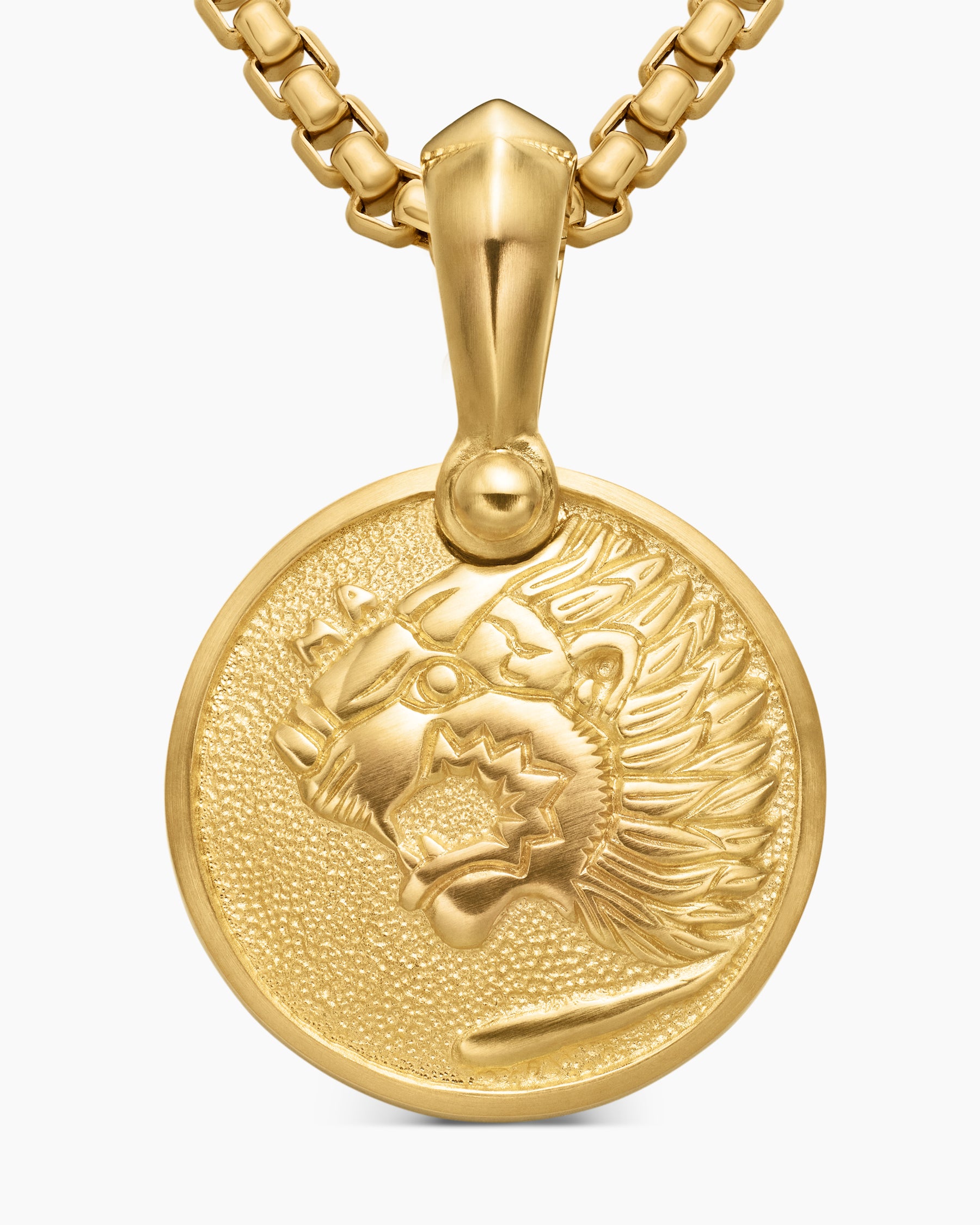 Petrvs Lion Amulet in 18K Yellow Gold, 19.3mm - Image 5
