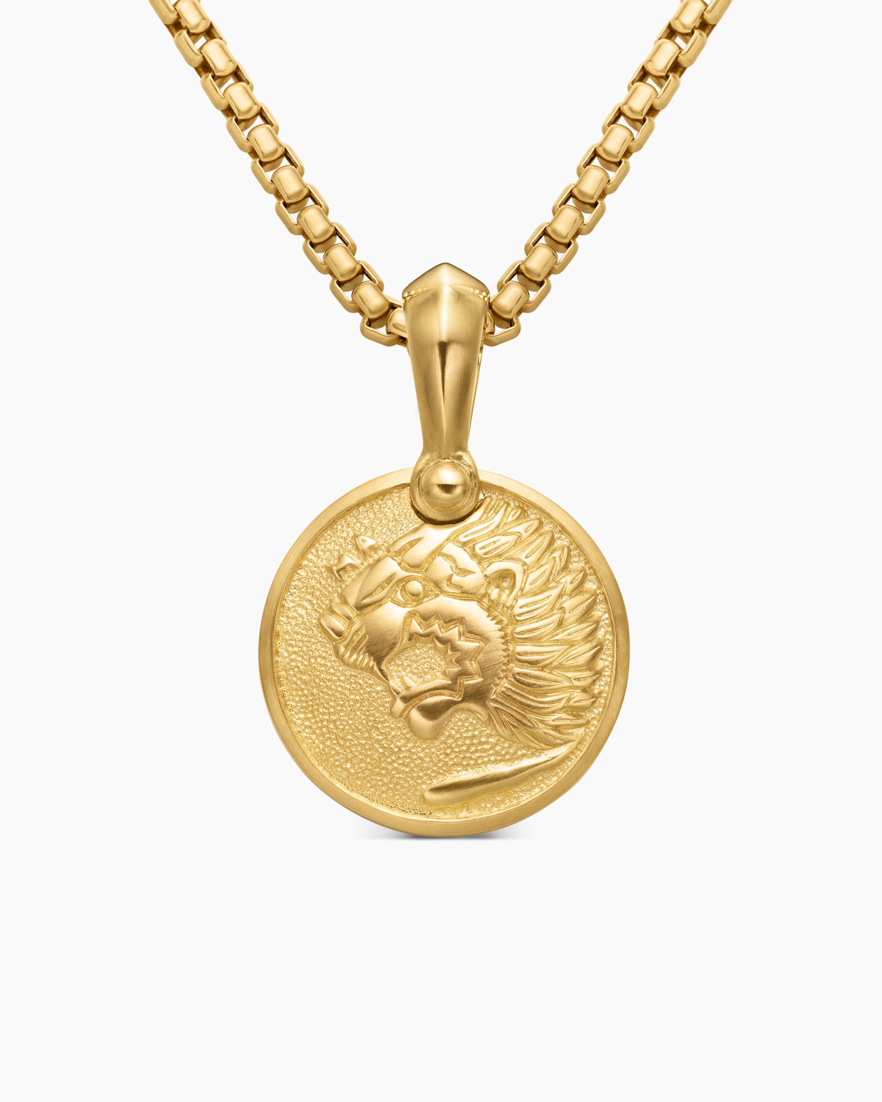 Petrvs Lion Amulet in 18K Yellow Gold, 19.3mm