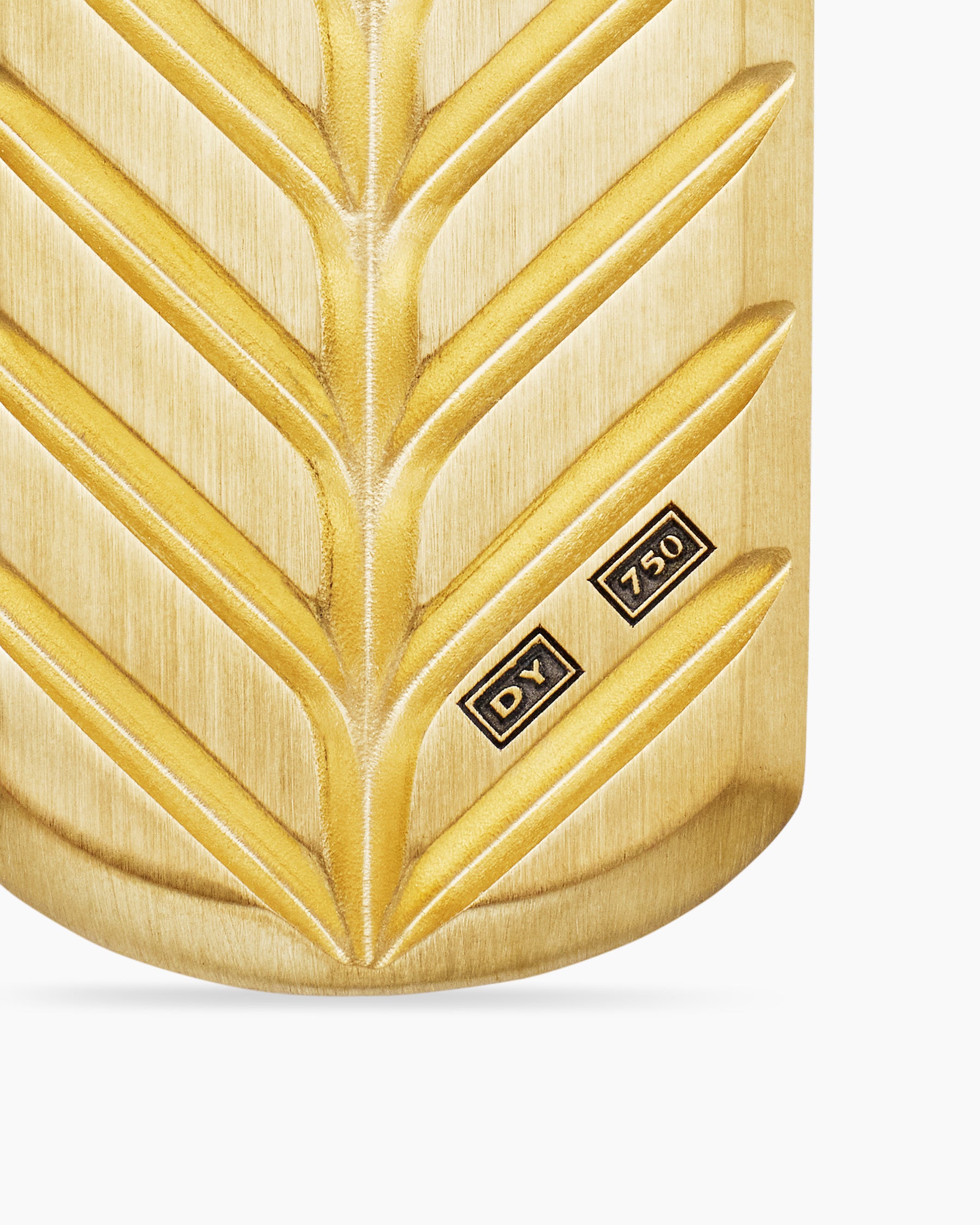 Chevron Tag in 18K Yellow Gold with Black Onyx, 27mm - Image 6
