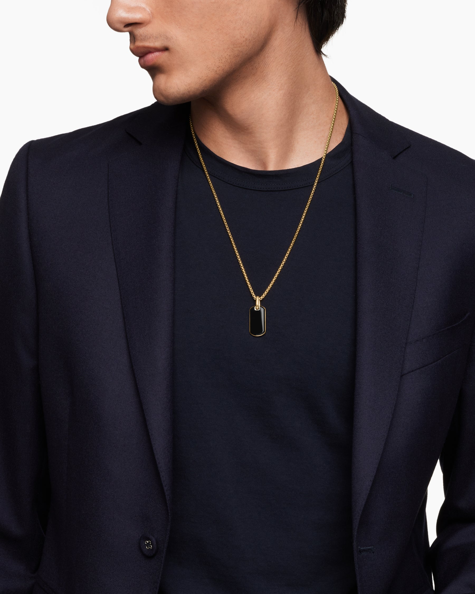 Alternative view of Chevron Tag in 18K Yellow Gold with Black Onyx, 27mm