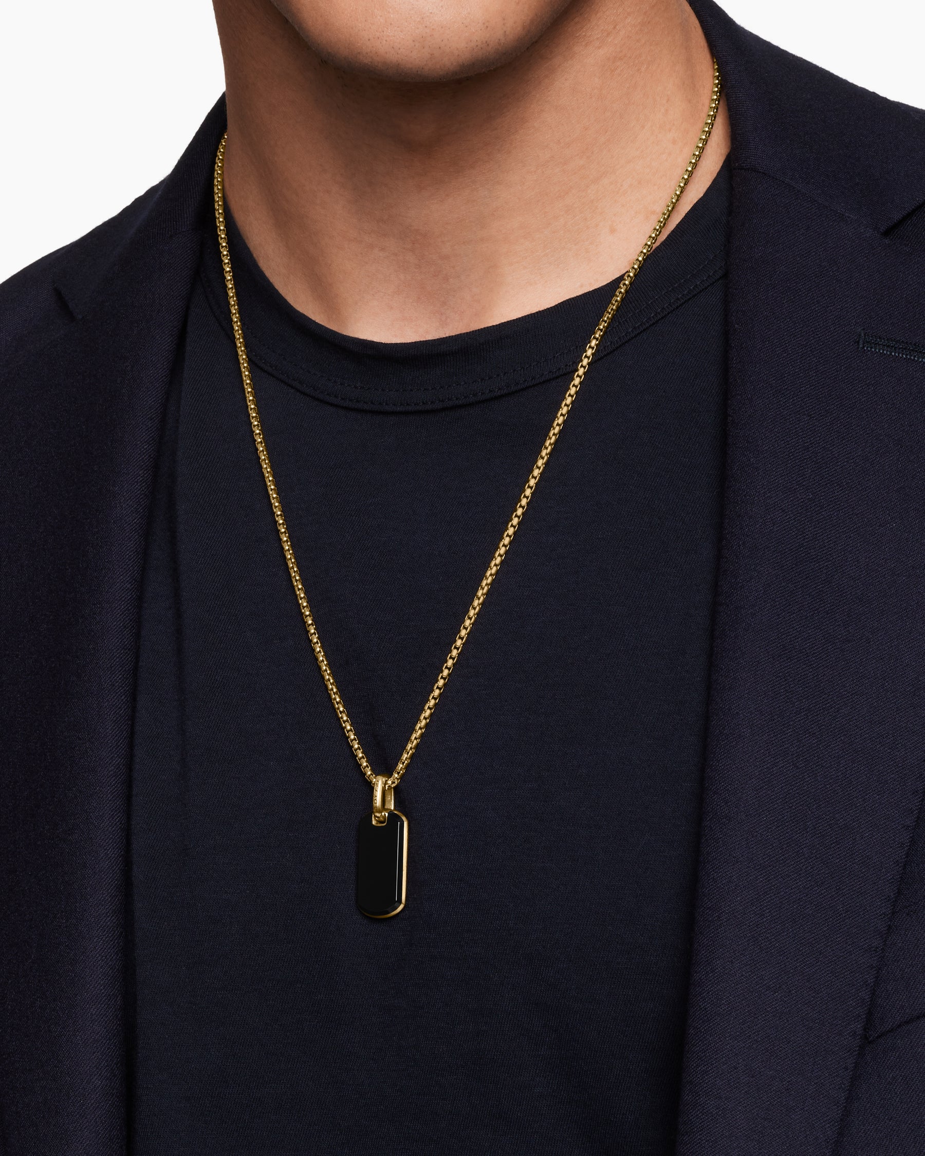 Chevron Tag in 18K Yellow Gold with Black Onyx, 27mm - Image 7