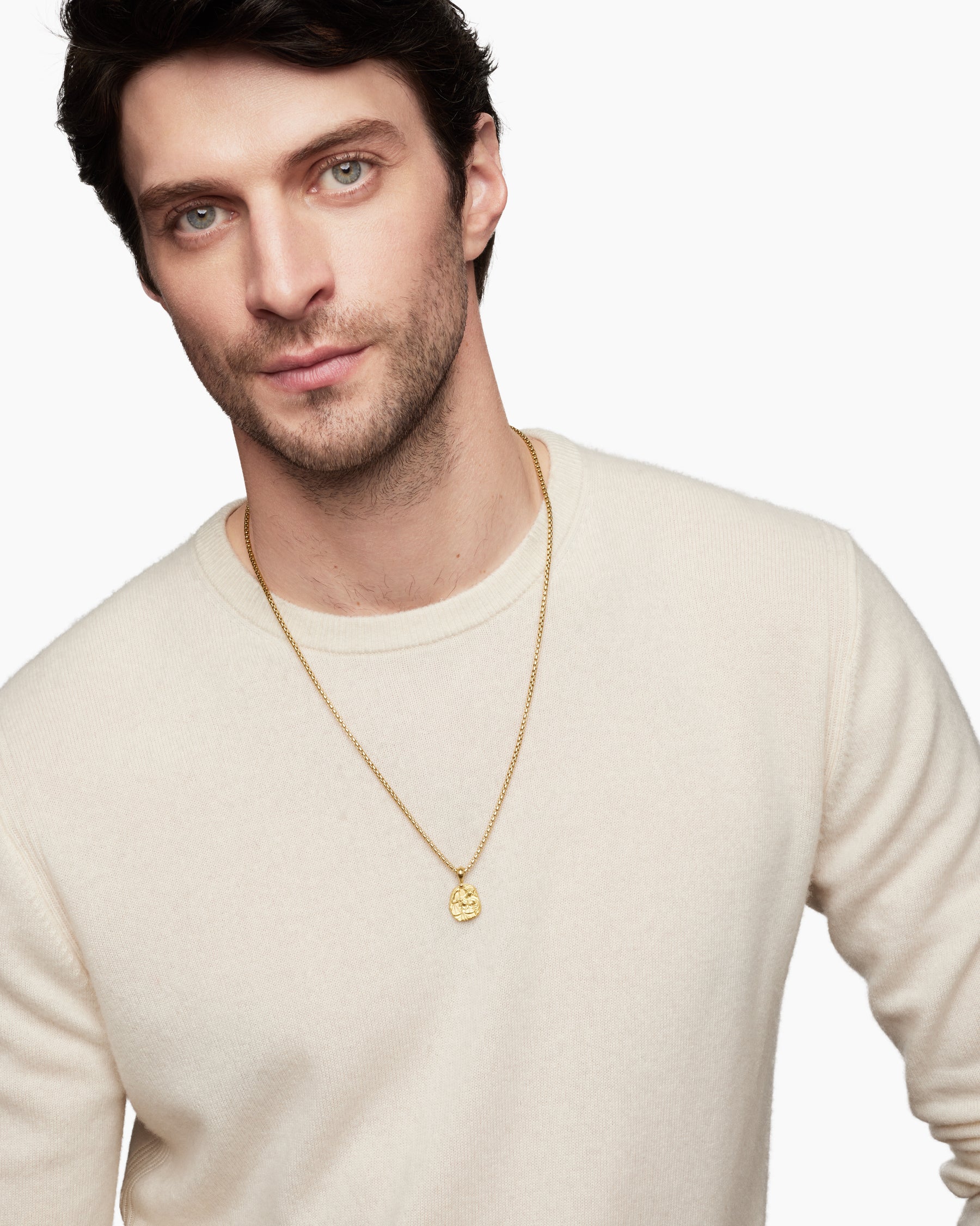 Alternative view of Libra Amulet in 18K Yellow Gold, 17mm