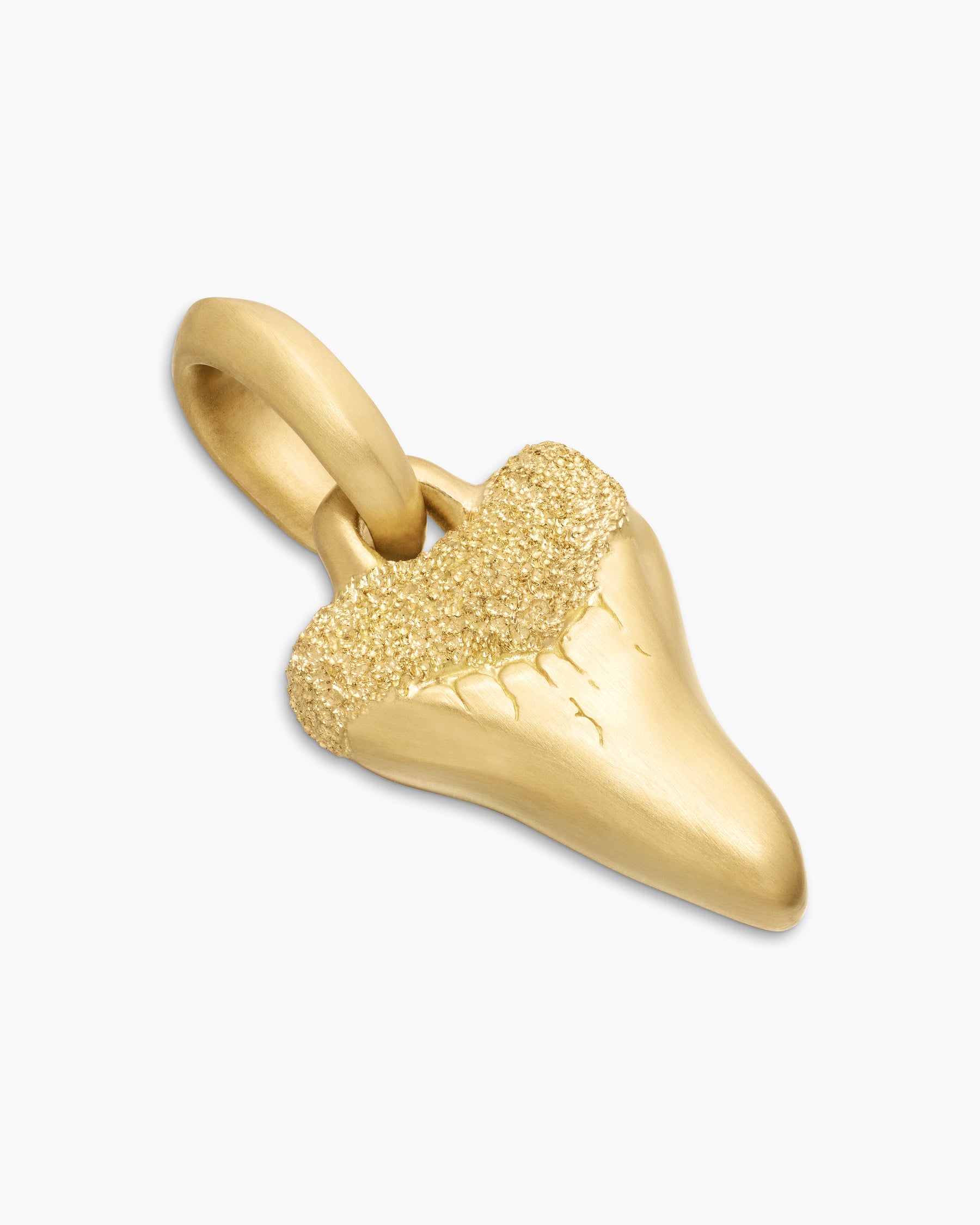 Shark Tooth Amulet in 18K Yellow Gold, 17mm - Image 3