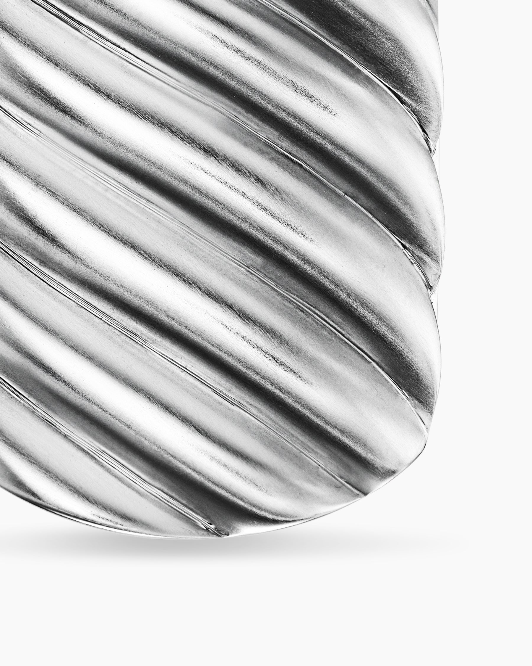 Sculpted Cable Tag in 18K White Gold, 27mm - Image 5
