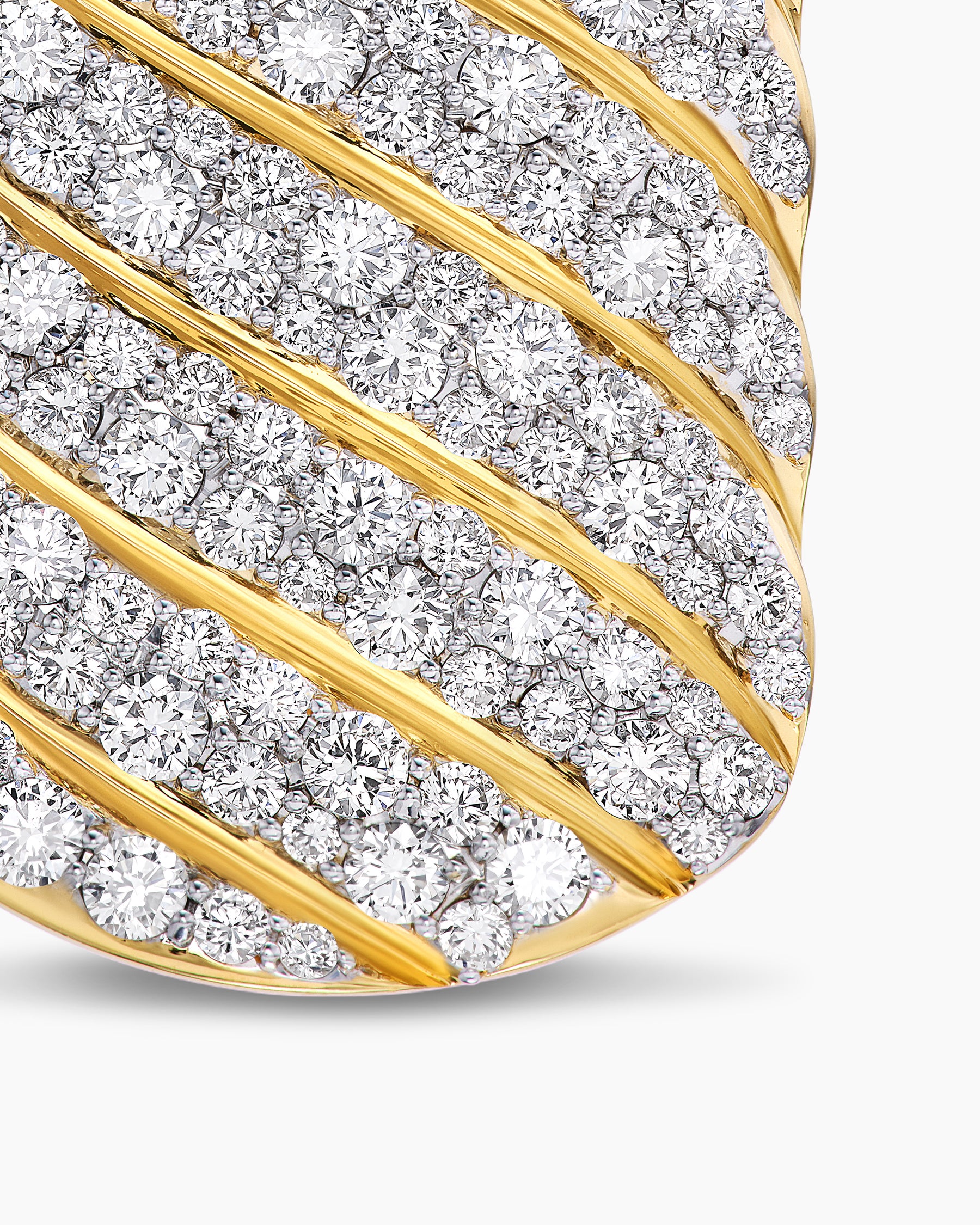 Sculpted Cable Tag in 18K Yellow Gold with Diamonds, 35mm - Image 5