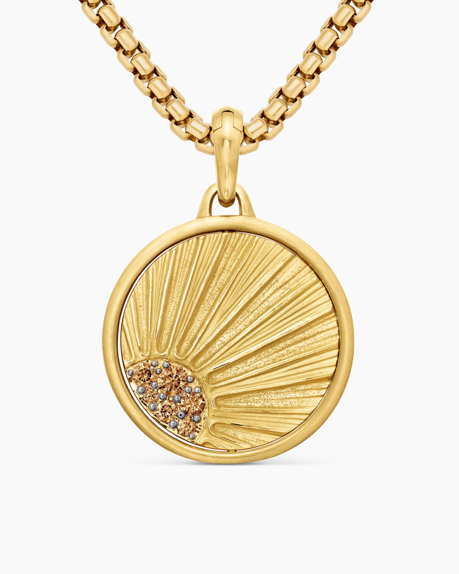 Storm Duality Amulet in 18K Yellow Gold with Diamonds, 23.6mm - Image 4