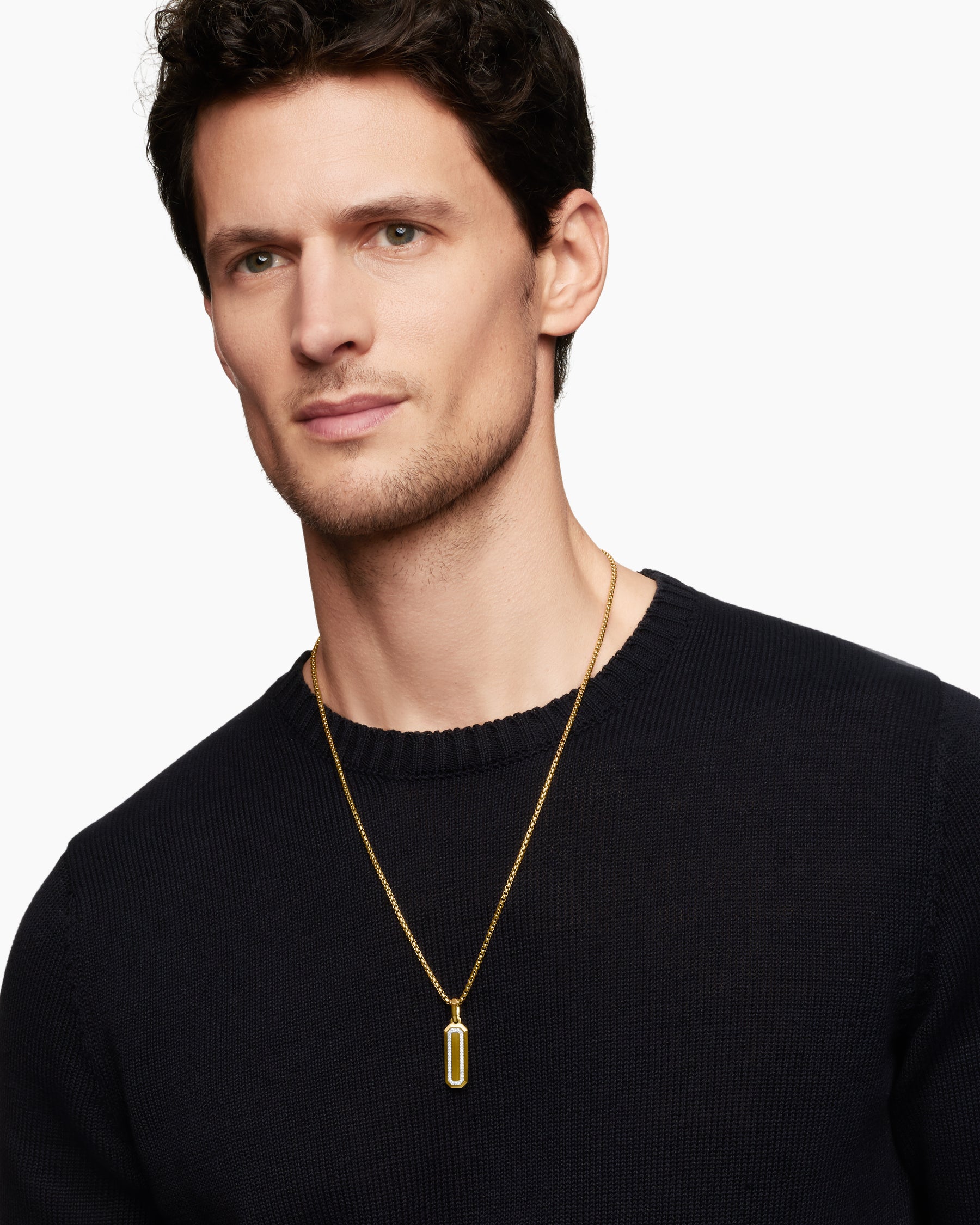 Alternative view of Streamline Amulet in 18K Yellow Gold with Diamonds, 28mm