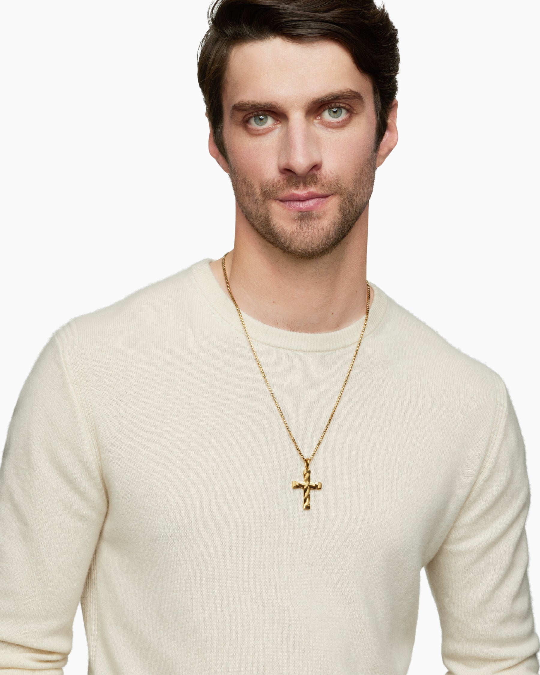 Alternative view of DY Helios Cross Pendant in 18K Yellow Gold, 36mm