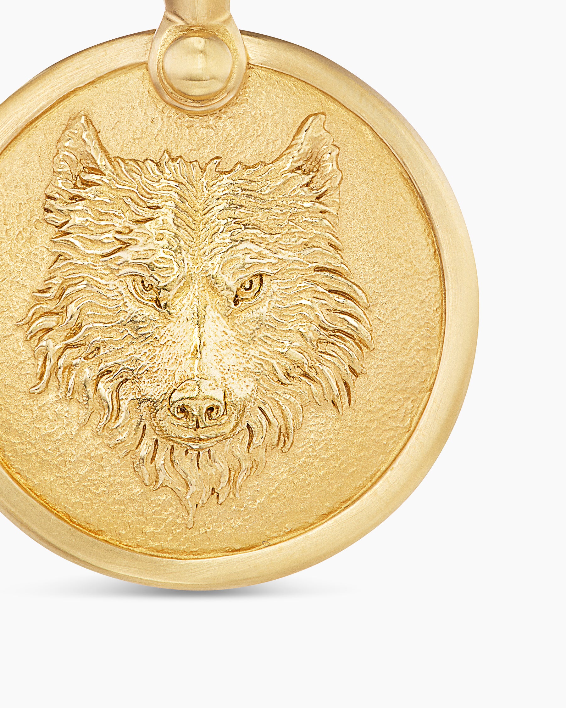 Petrvs Wolf Amulet in 18K Yellow Gold, 21mm - Image 5