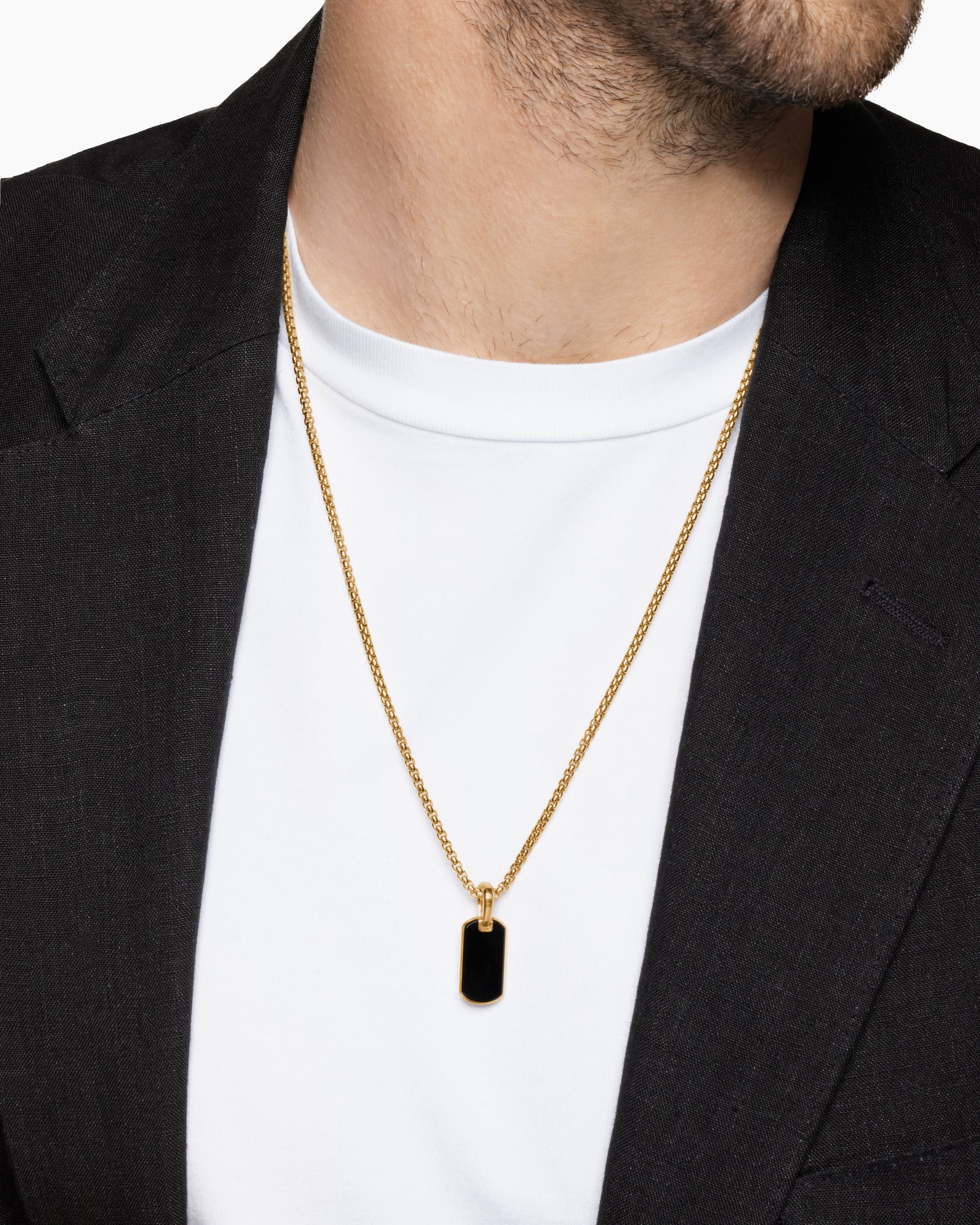 Alternative view of Chevron Tag in 18K Yellow Gold with Black Onyx, 21mm