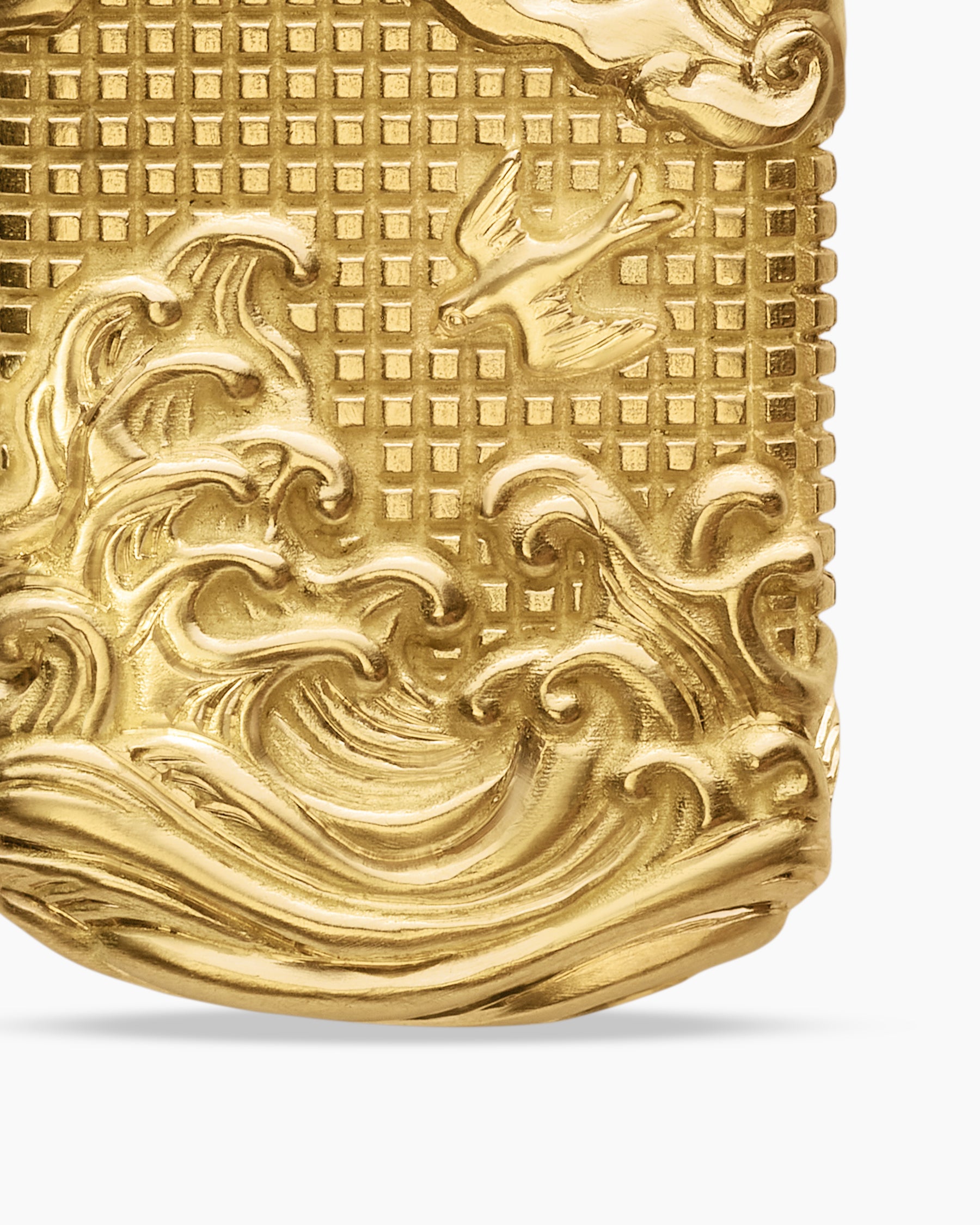 Waves Tag in 18K Yellow Gold, 27mm - Image 5