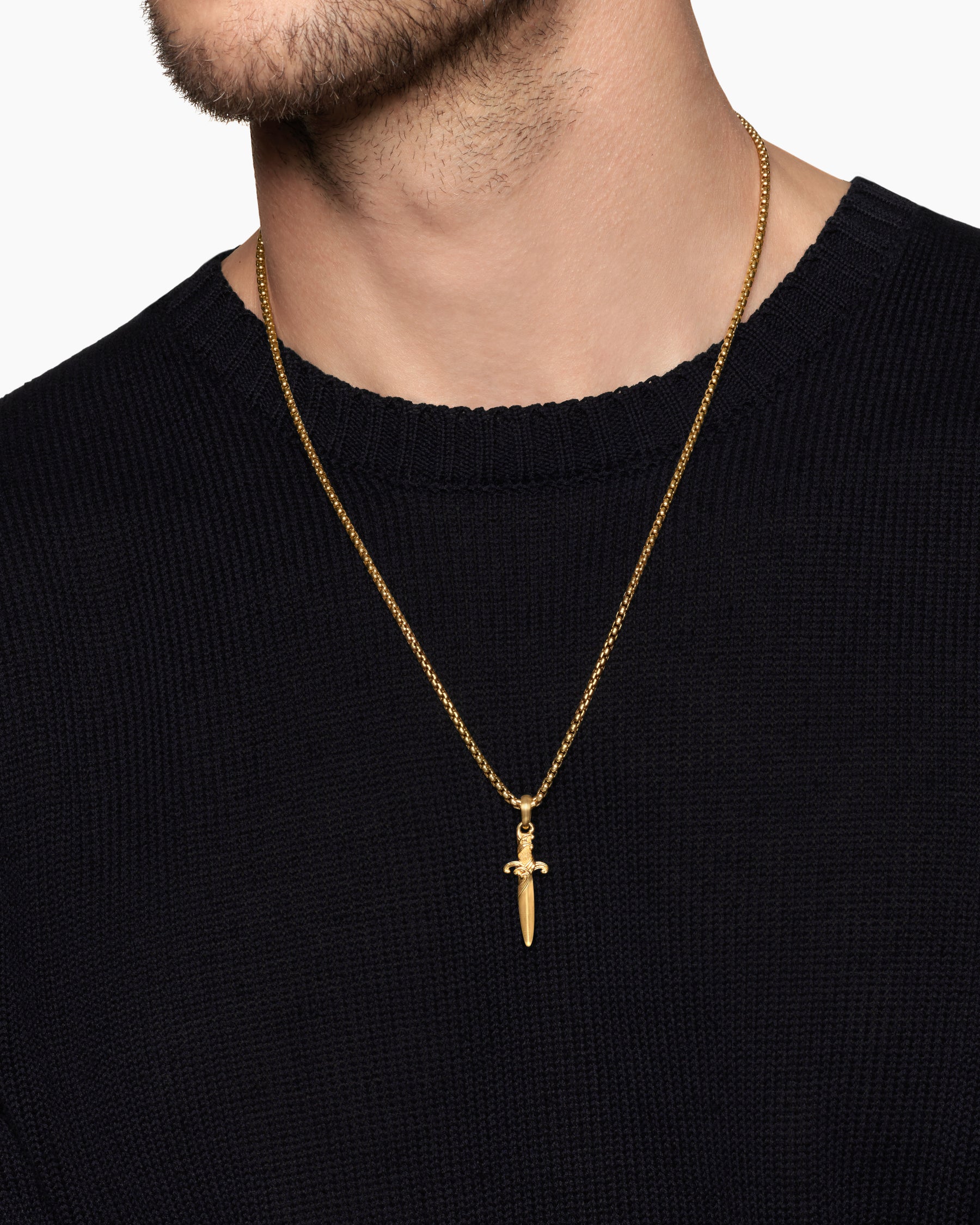 Alternative view of Waves Dagger Amulet in 18K Yellow Gold, 31mm