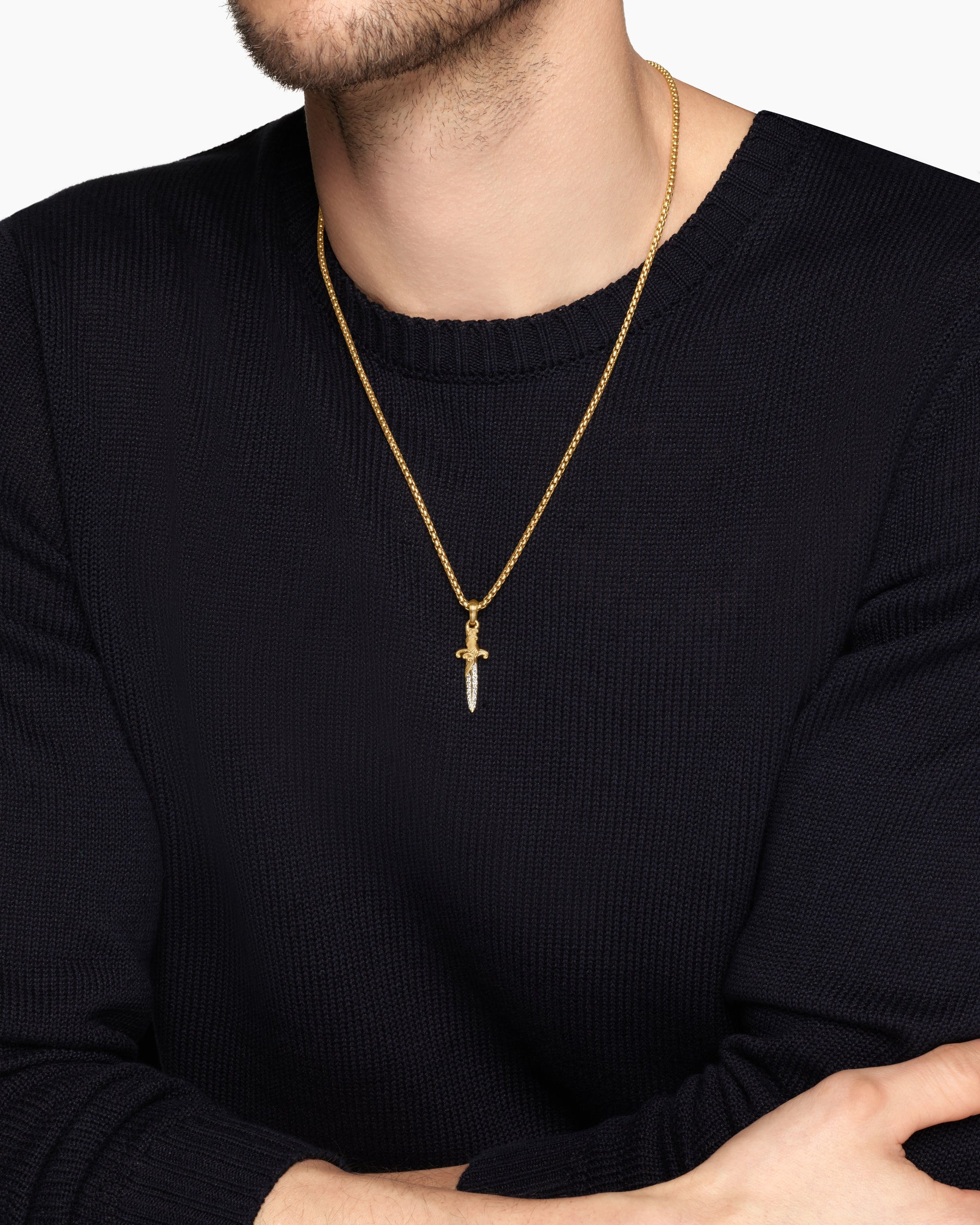 Alternative view of Waves Dagger Amulet in 18K Yellow Gold with Diamonds, 31mm