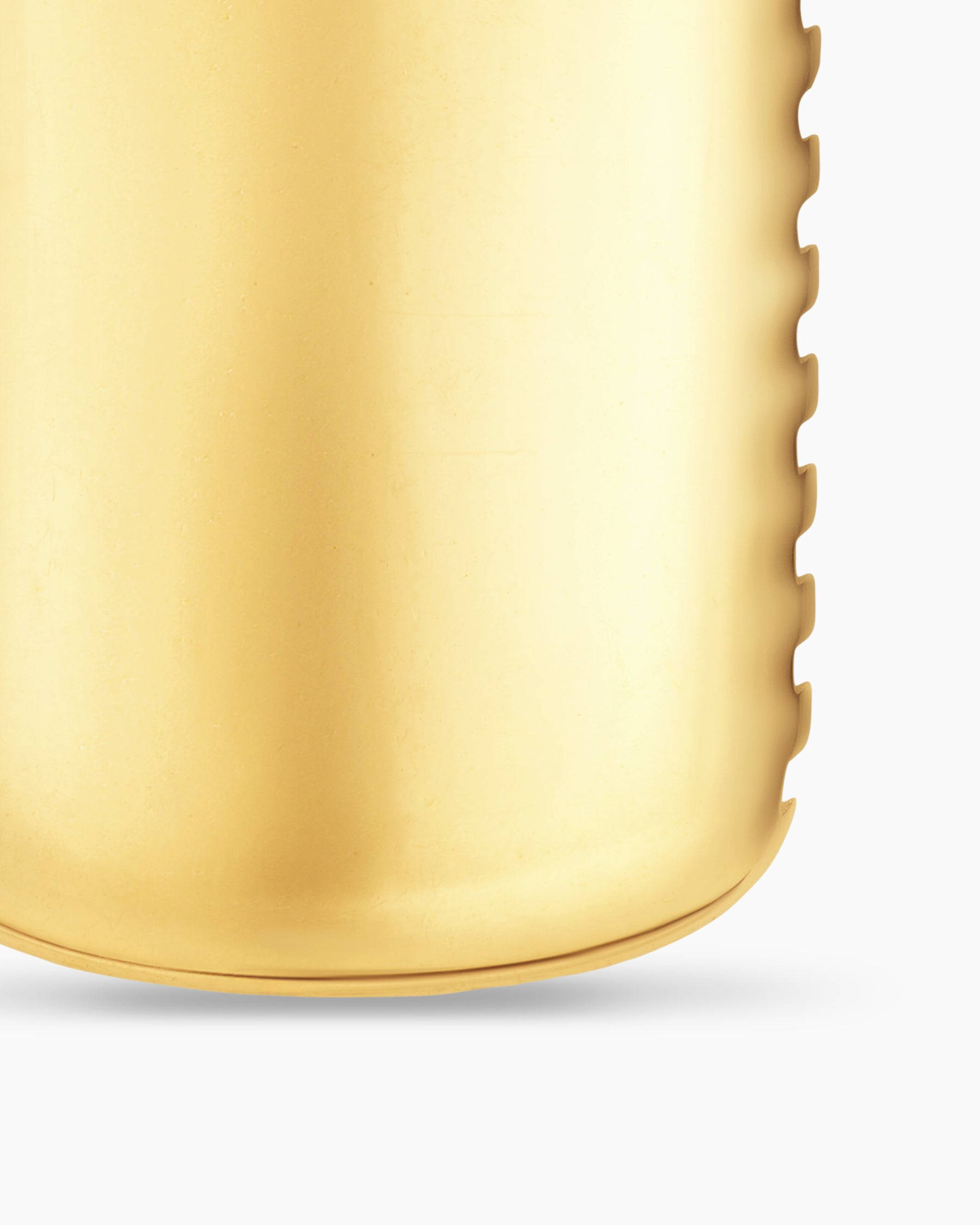 Chevron Tag in 18K Yellow Gold with Tiger's Eye, 34mm - Image 6