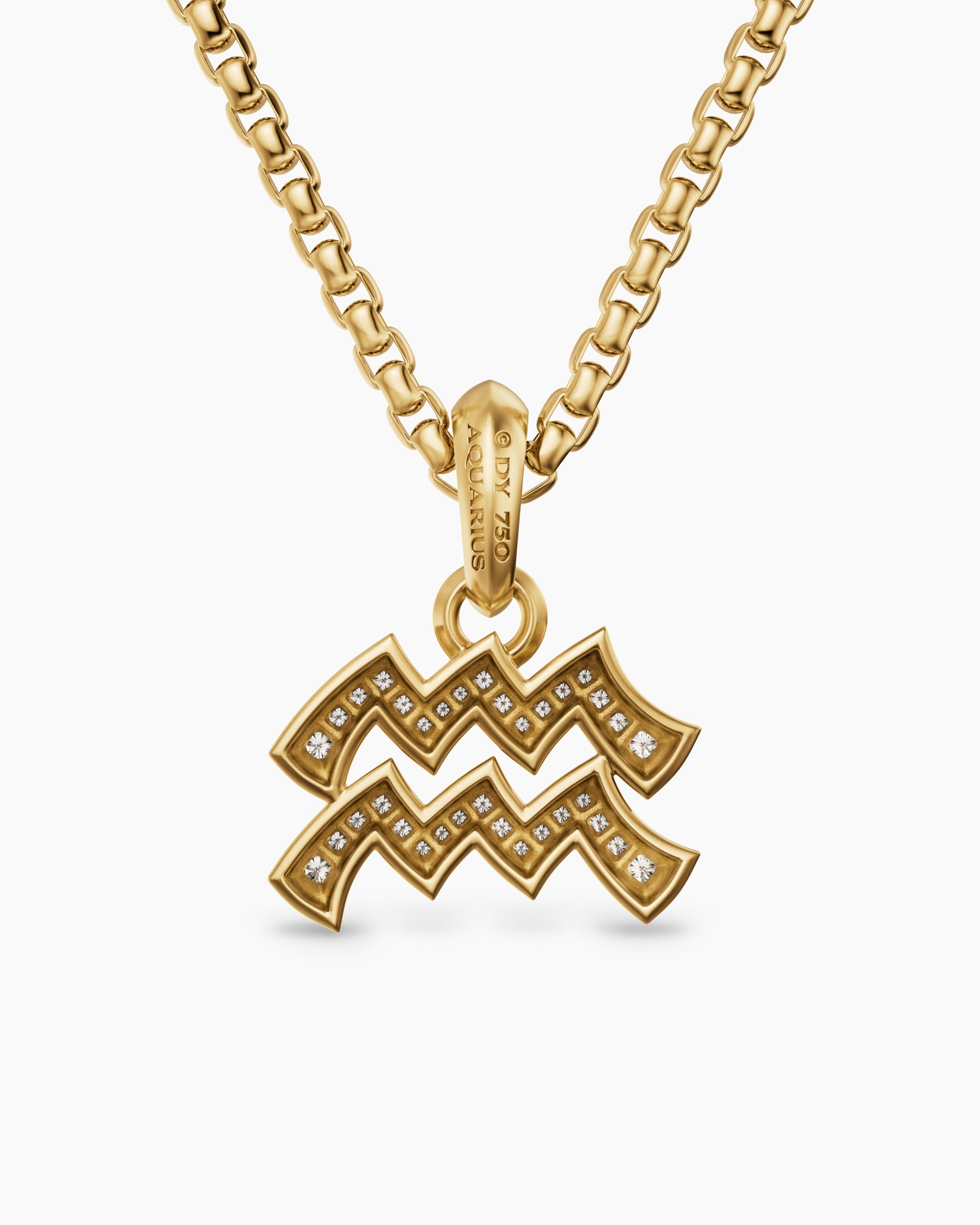 Aquarius Amulet in 18K Yellow Gold with Diamonds, 17.2mm - Image 4