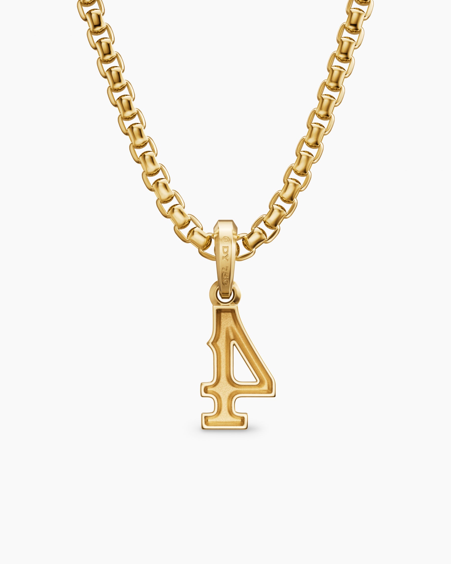 Number Four Amulet in 18K Yellow Gold, 14.8mm - Image 4