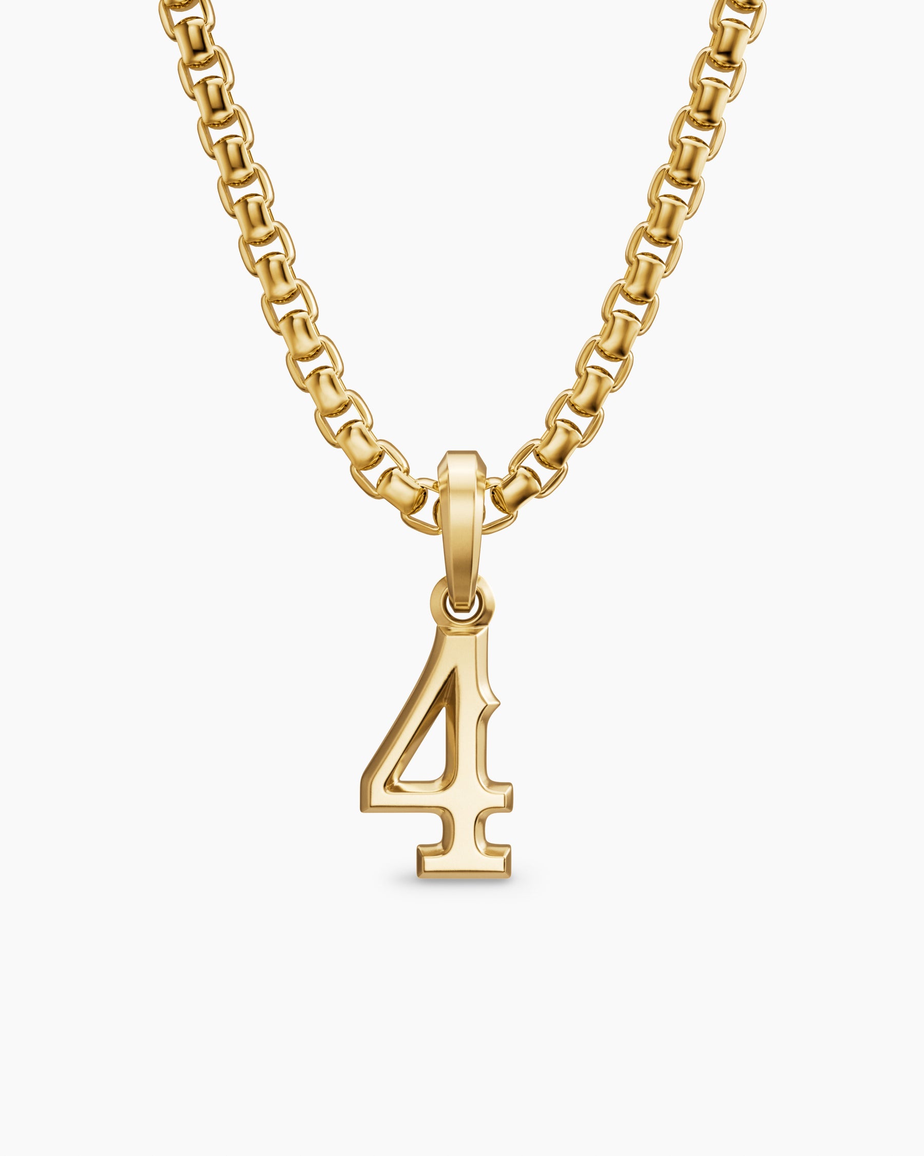 Number Four Amulet in 18K Yellow Gold, 14.8mm