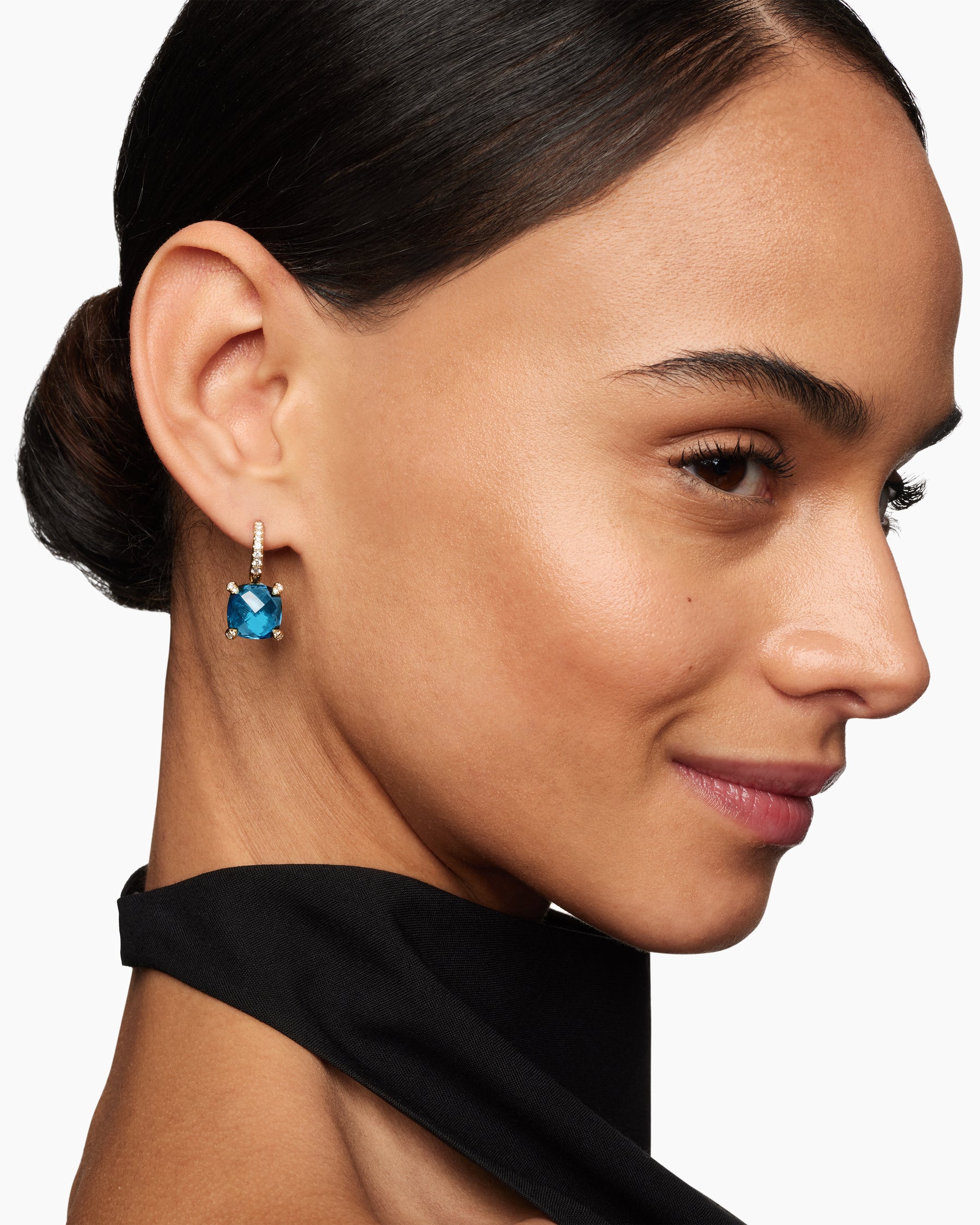 Chatelaine Drop Earrings in 18K Yellow Gold with Hampton Blue Topaz and Diamonds, 11mm - Image 6
