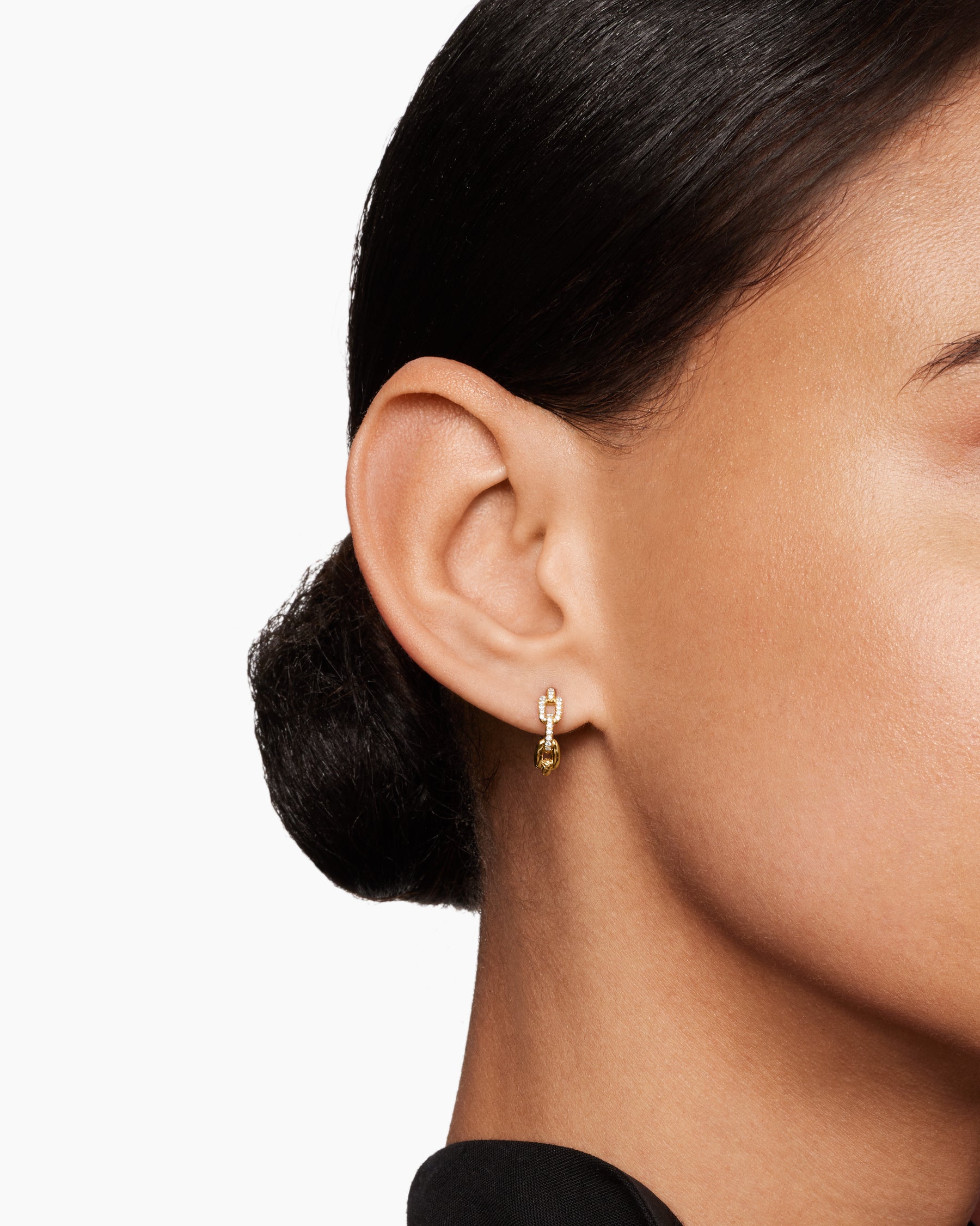 Stax Chain Link Huggie Hoop Earrings in 18K Yellow Gold with Diamonds, 12.5mm - Image 6