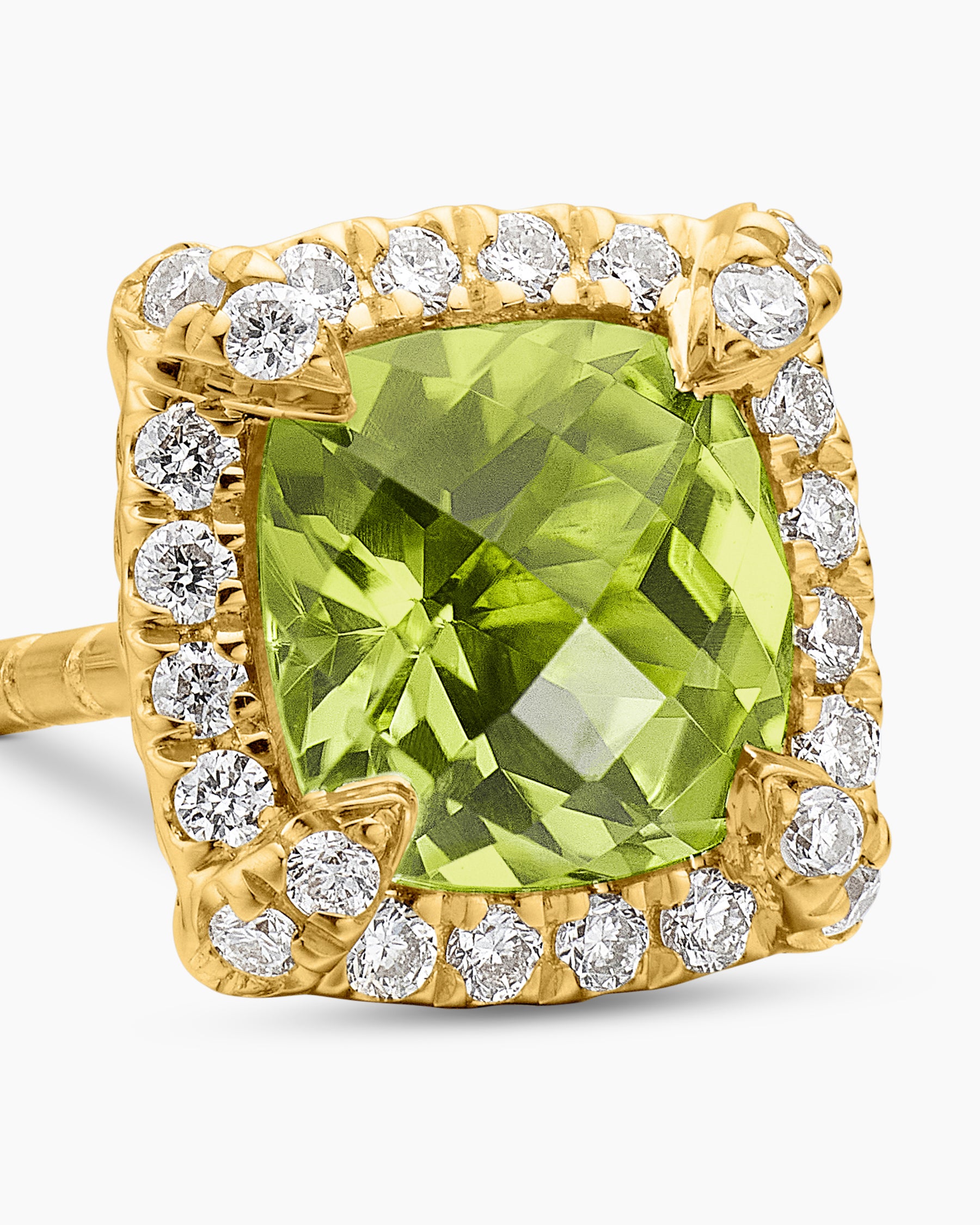 Petite Chatelaine Pavé Bezel Stud Earrings in 18K Yellow Gold with Peridot and Diamonds, 5mm - Image 4
