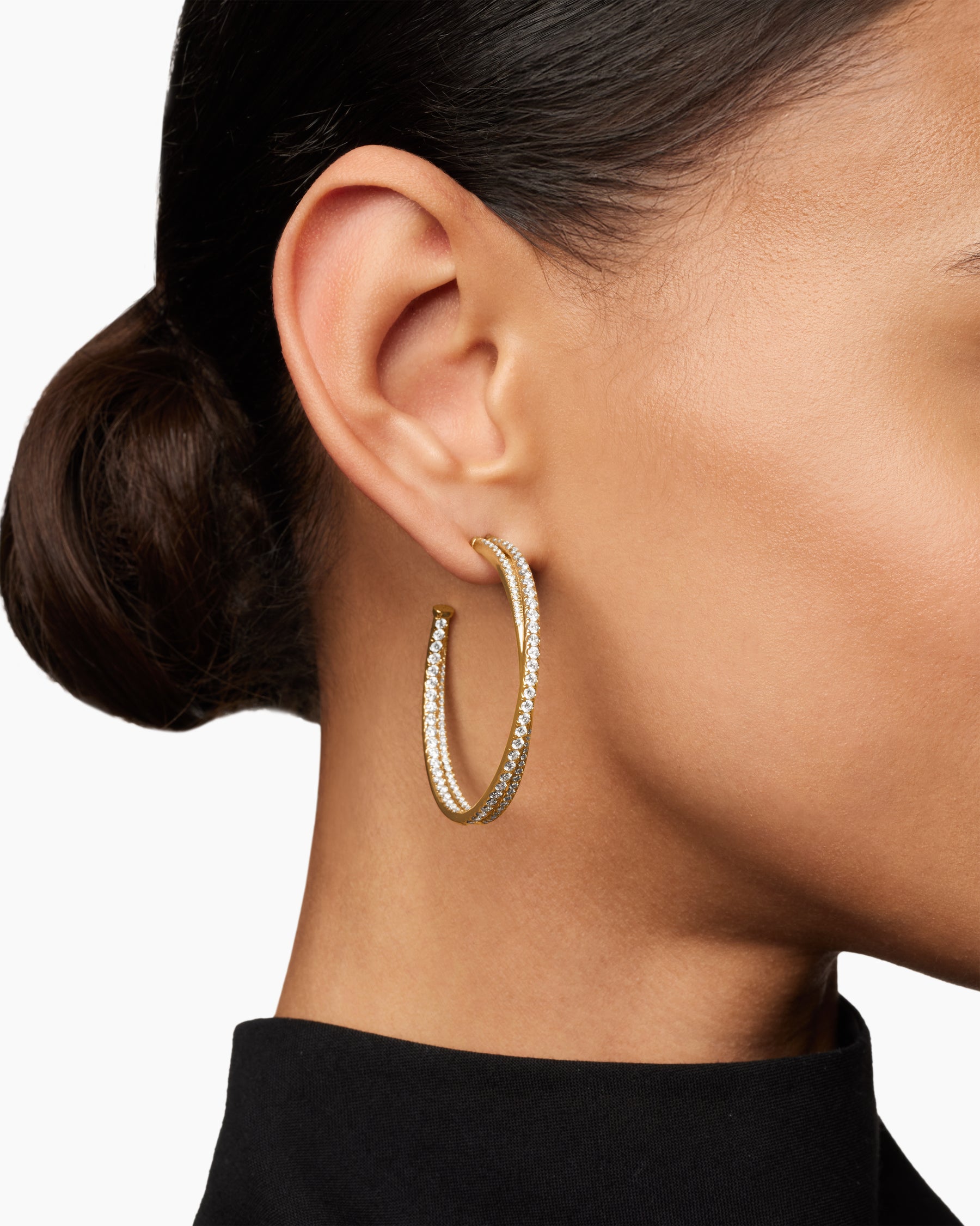 Pavé Crossover Hoop Earrings in 18K Yellow Gold with Diamonds, 1.75in - Image 6