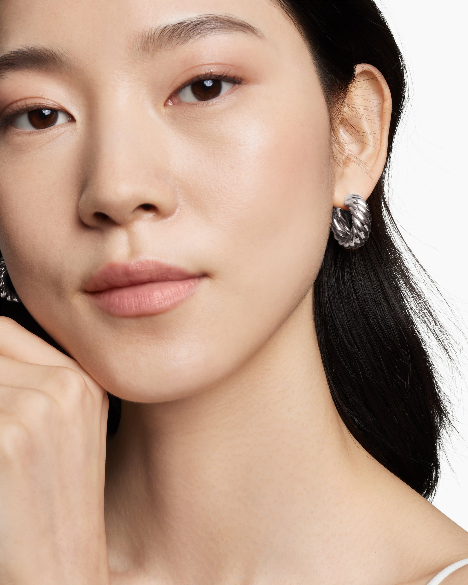 Sculpted Cable Hoop Earrings in Sterling Silver, 25mm - Image 6
