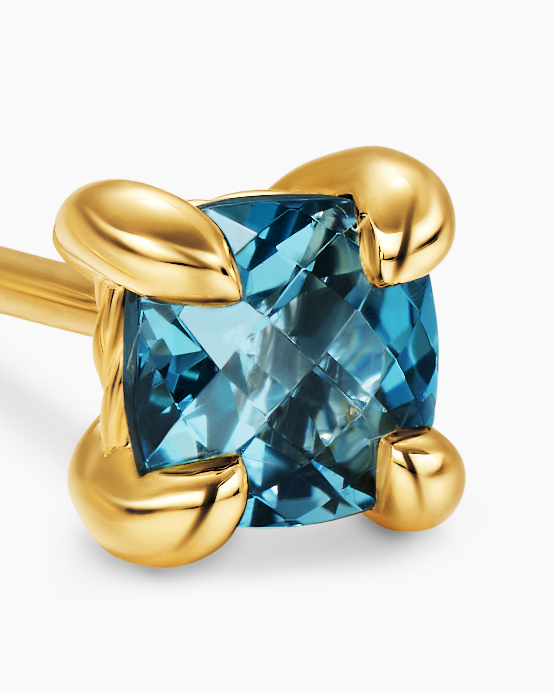 Micro Chatelaine Stud Earrings in 18K Yellow Gold with Hampton Blue Topaz, 4.8mm - Image 4