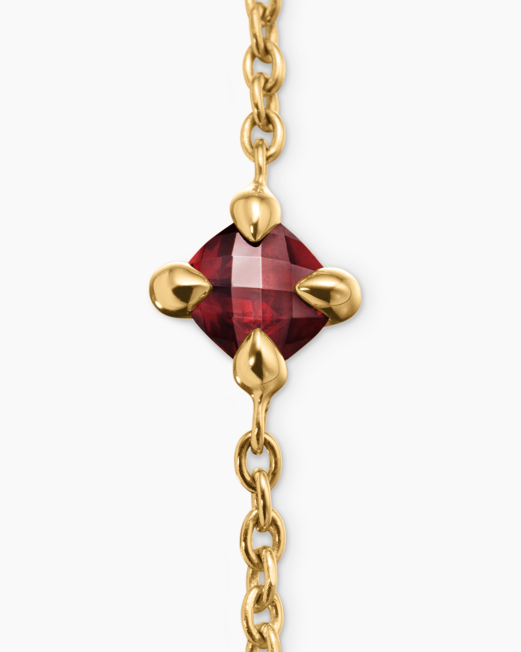 Chatelaine Teen Bracelet in 18K Yellow Gold with Garnet, 4mm - Image 5
