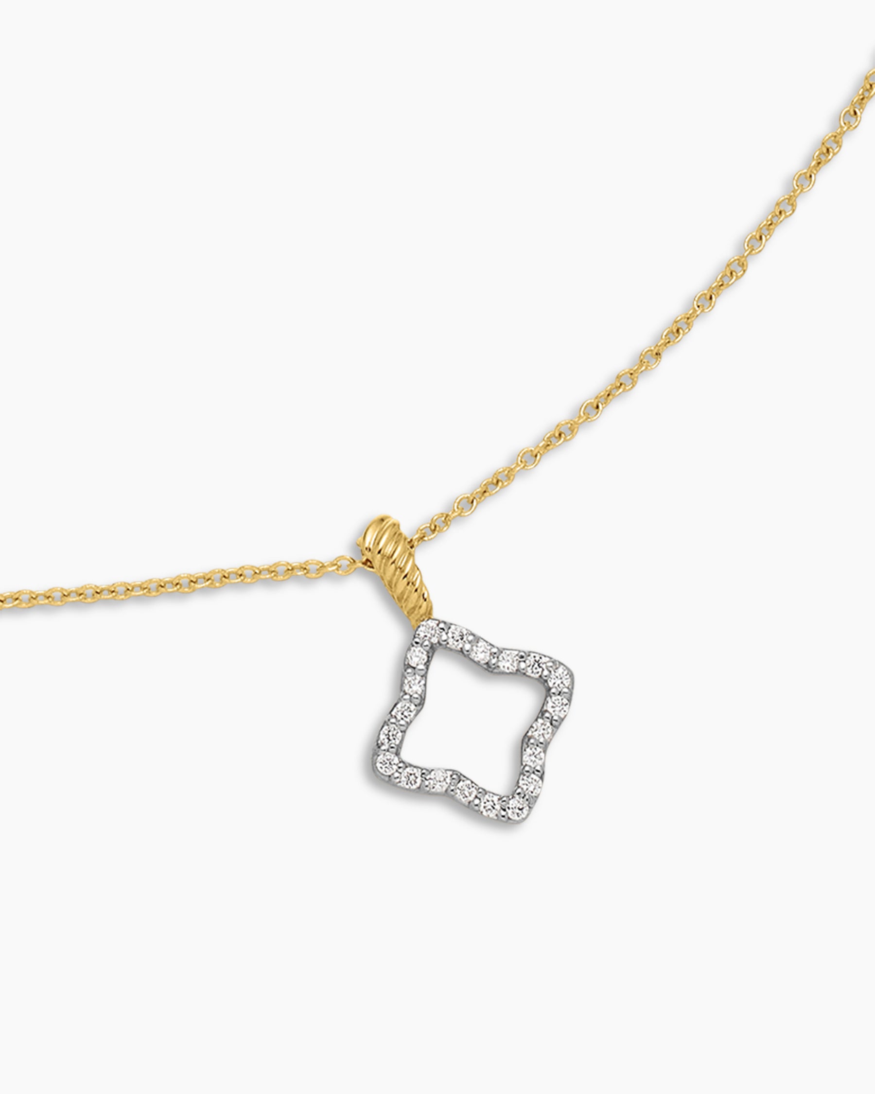 Cable Collectibles Quatrefoil Necklace in 18K Yellow Gold with Diamonds, 17.5mm - Image 5