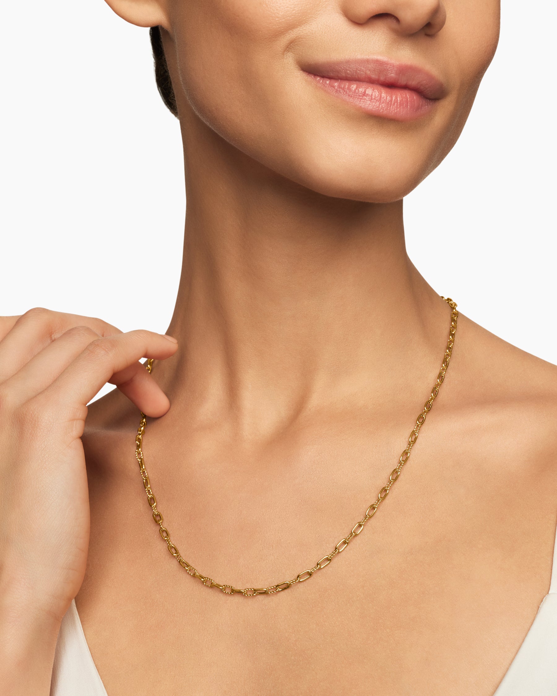 DY Madison Chain Necklace in 18K Yellow Gold, 3mm - Image 6
