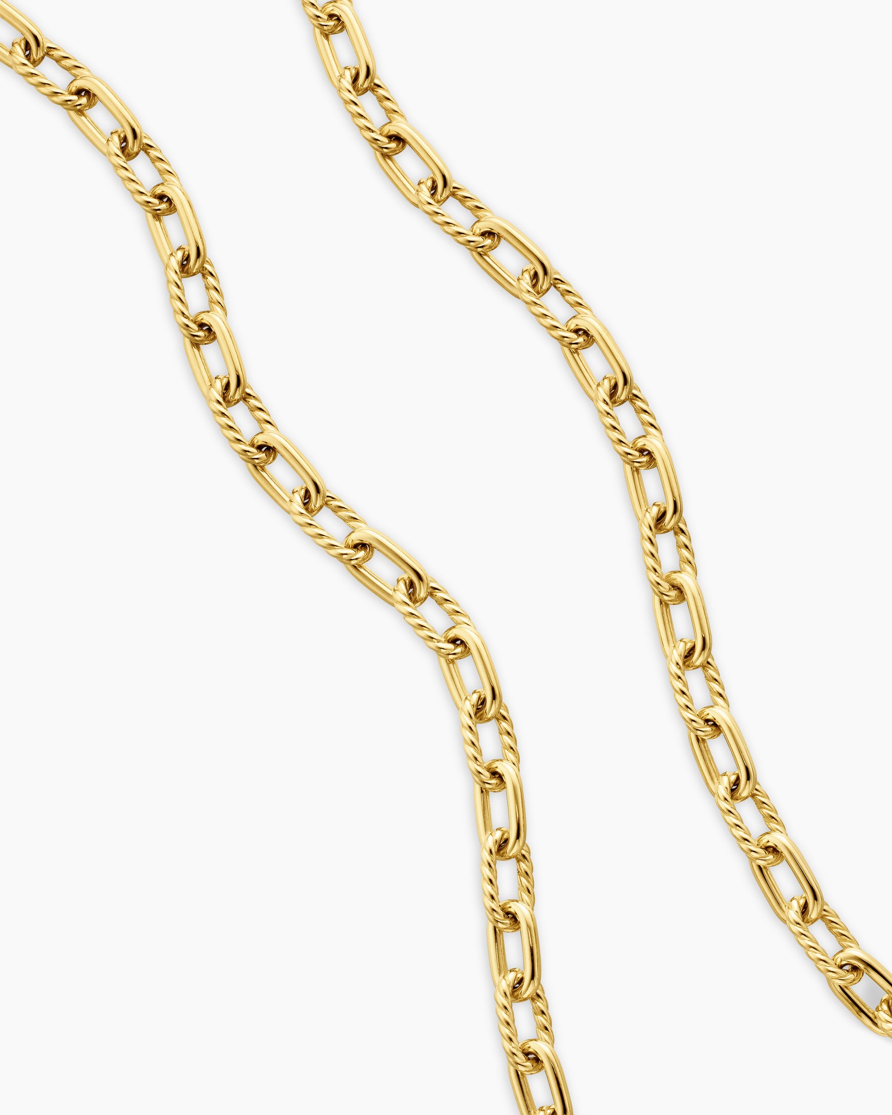 DY Madison Chain Necklace in 18K Yellow Gold, 6mm - Image 3