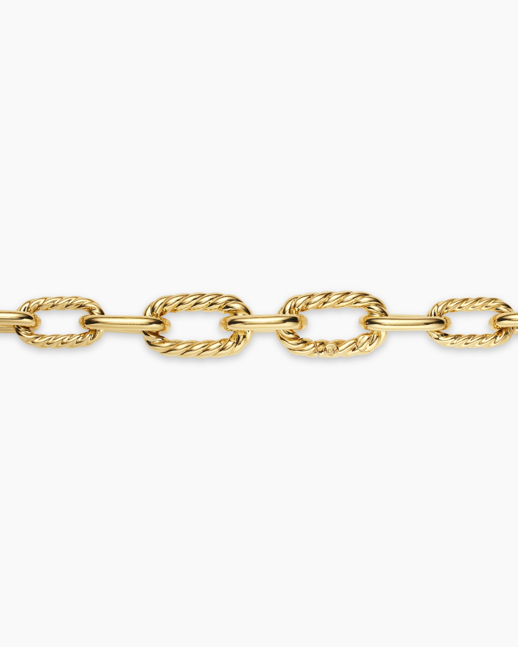 DY Madison Chain Necklace in 18K Yellow Gold, 8.5mm - Image 5