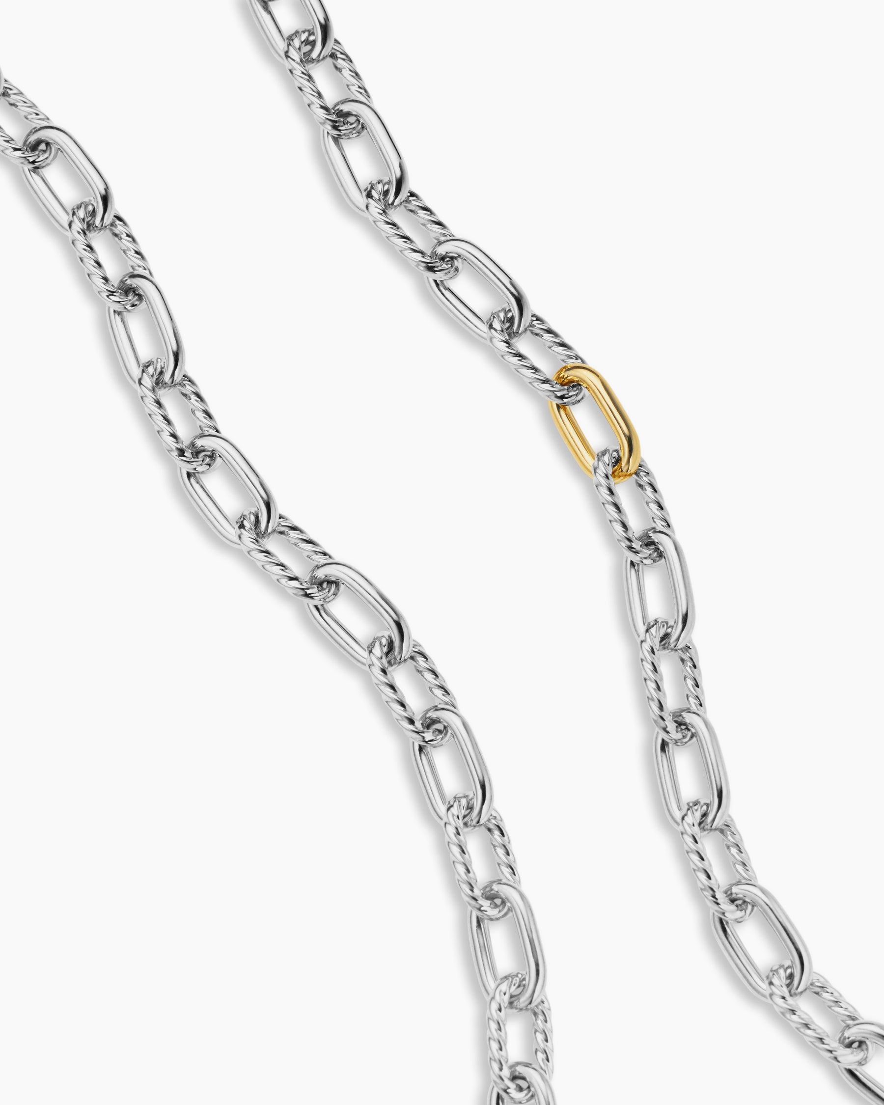 DY Madison Chain Necklace in Sterling Silver with 18K Yellow Gold, 8.5mm - Image 3