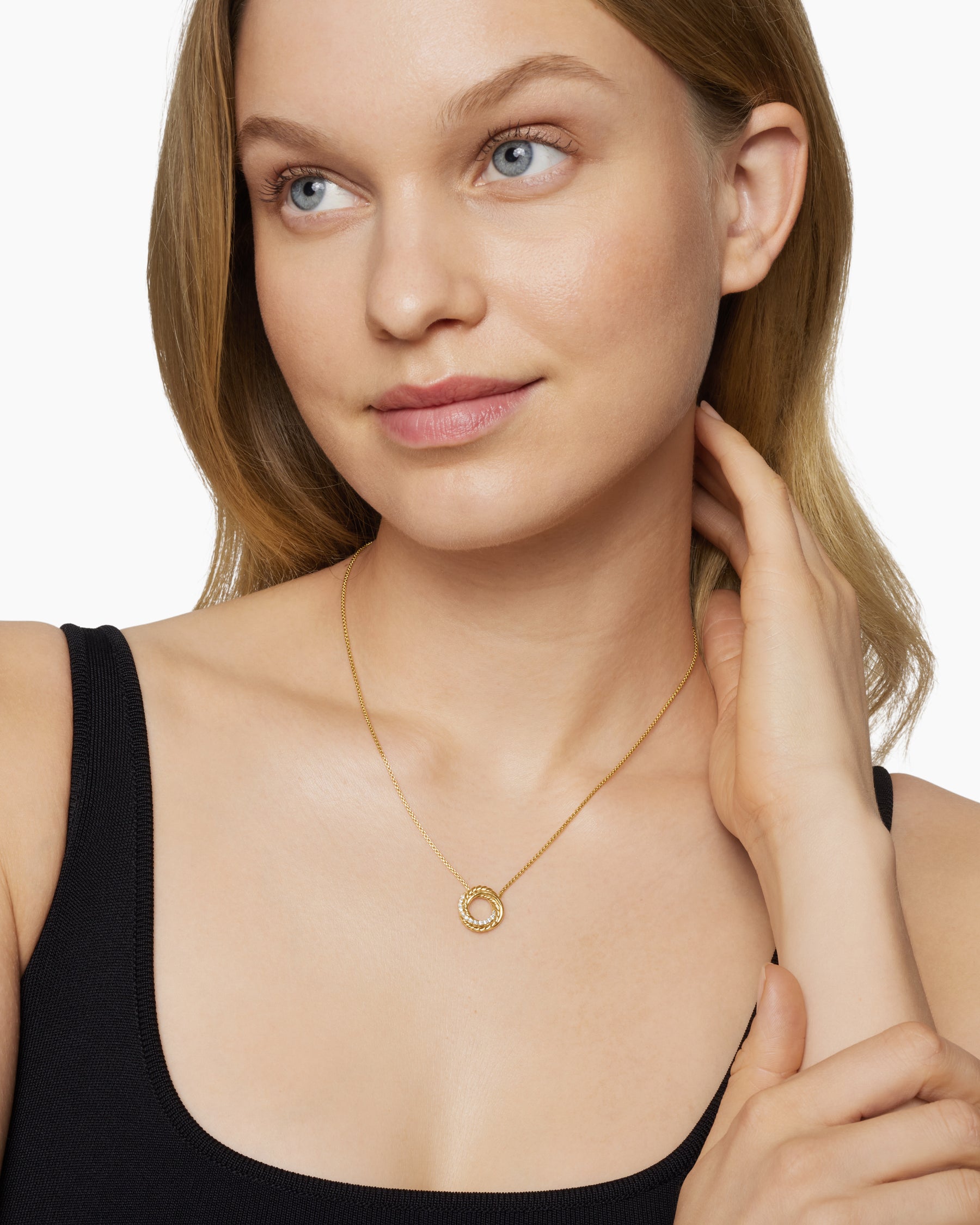 Crossover Pendant Necklace in 18K Yellow Gold with Diamonds, 14.5mm - Image 6